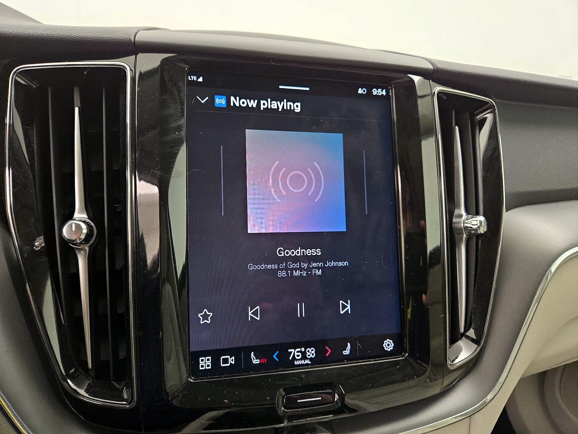 Thumbnail: 2024 Volvo XC60 - 15