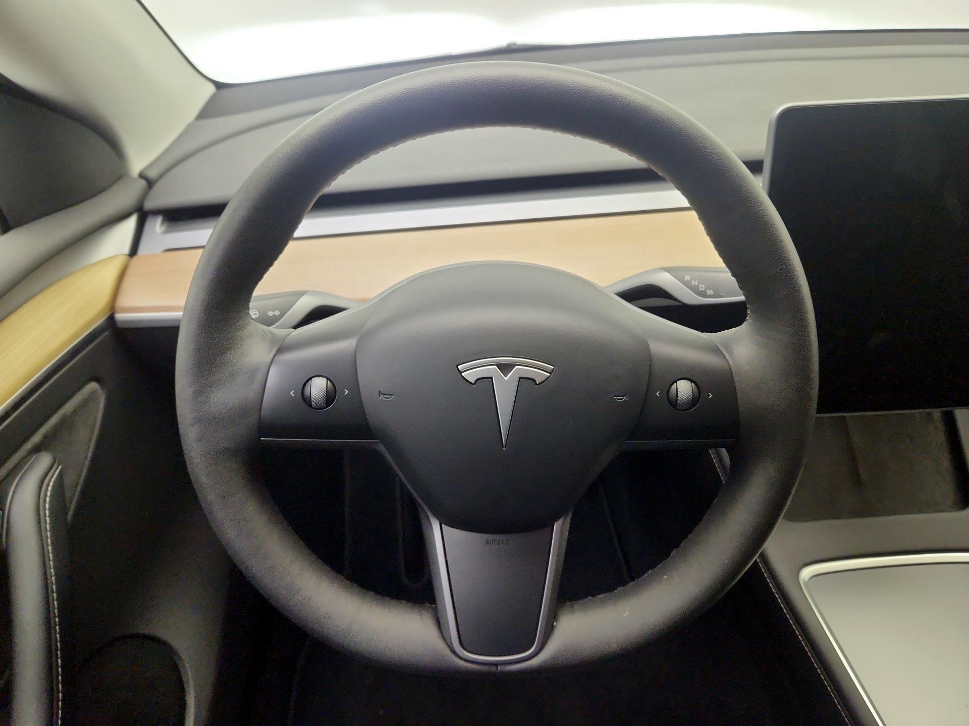 Thumbnail: 2023 Tesla Model Y - 10