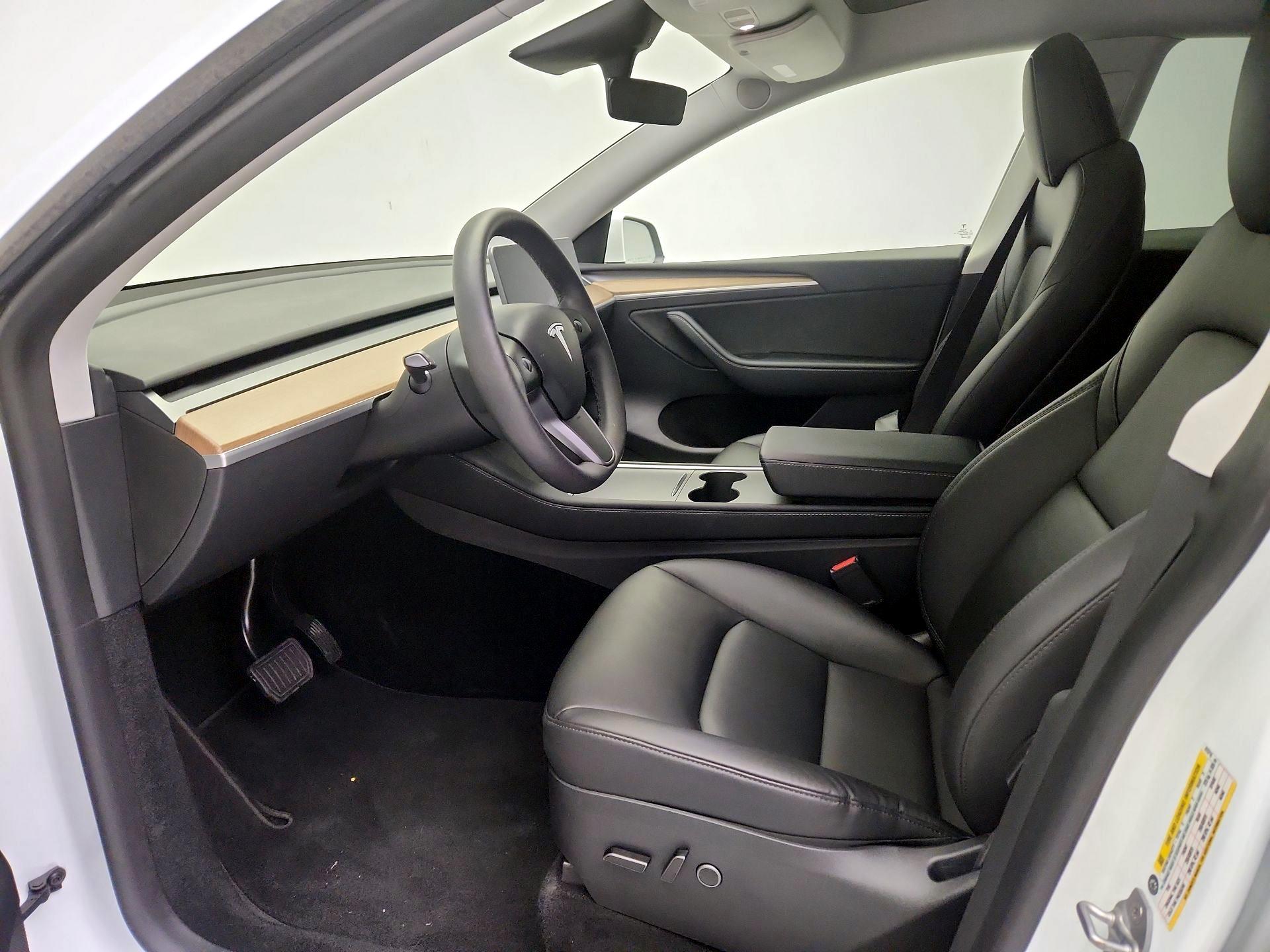 Thumbnail: 2023 Tesla Model Y - 11