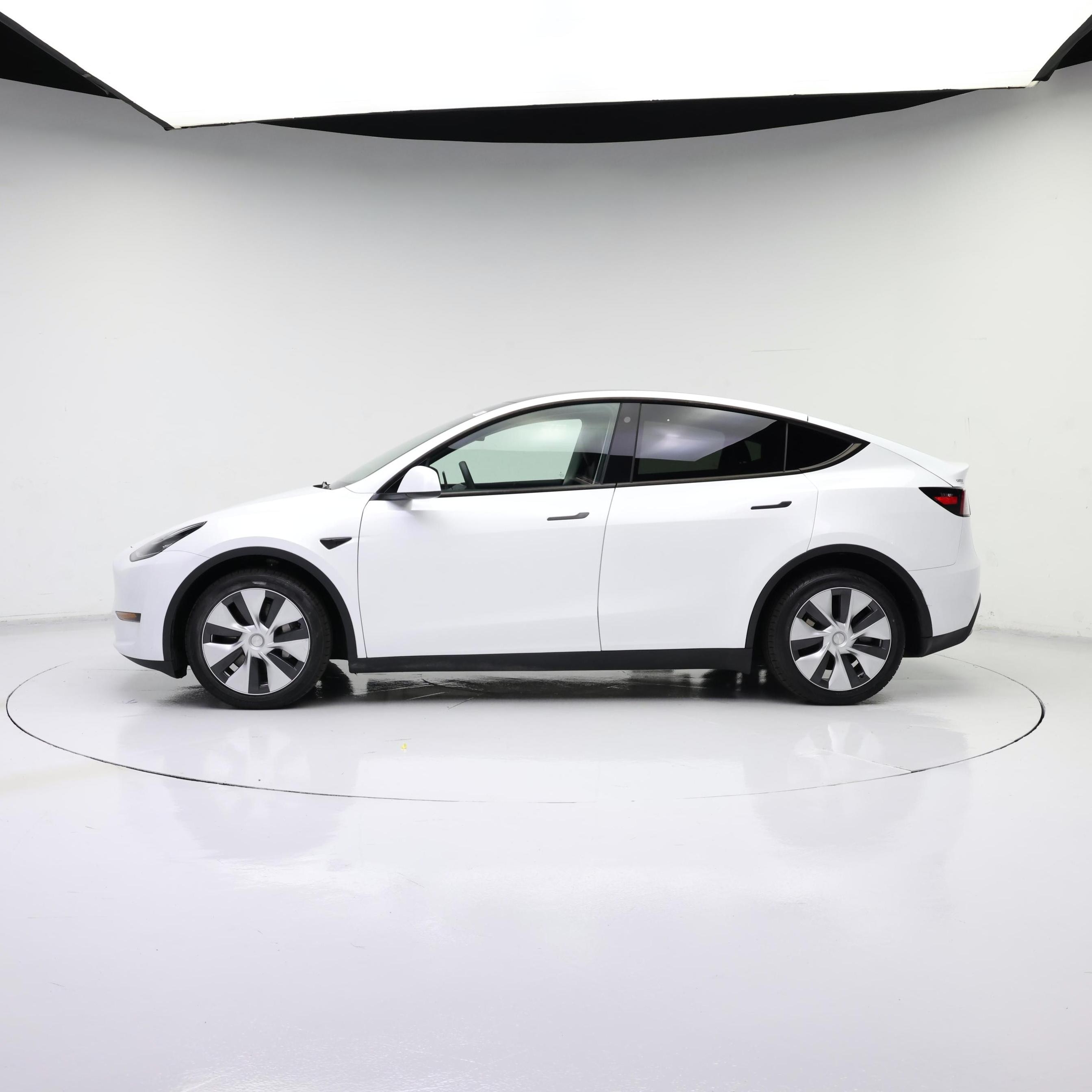 Thumbnail: 2023 Tesla Model Y - 3