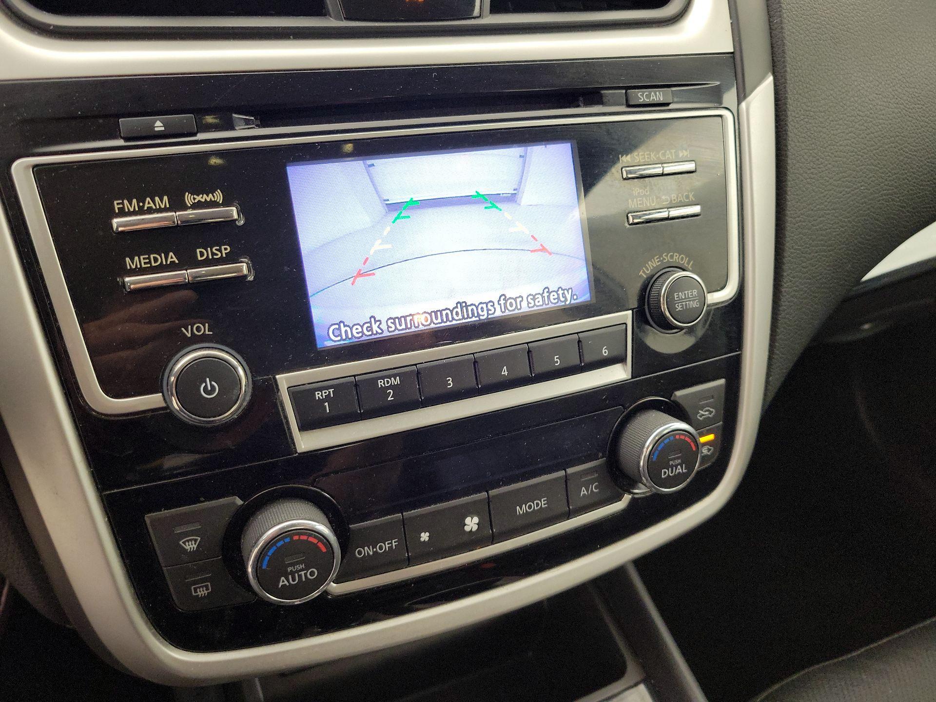 Thumbnail: 2018 Nissan Altima - 14