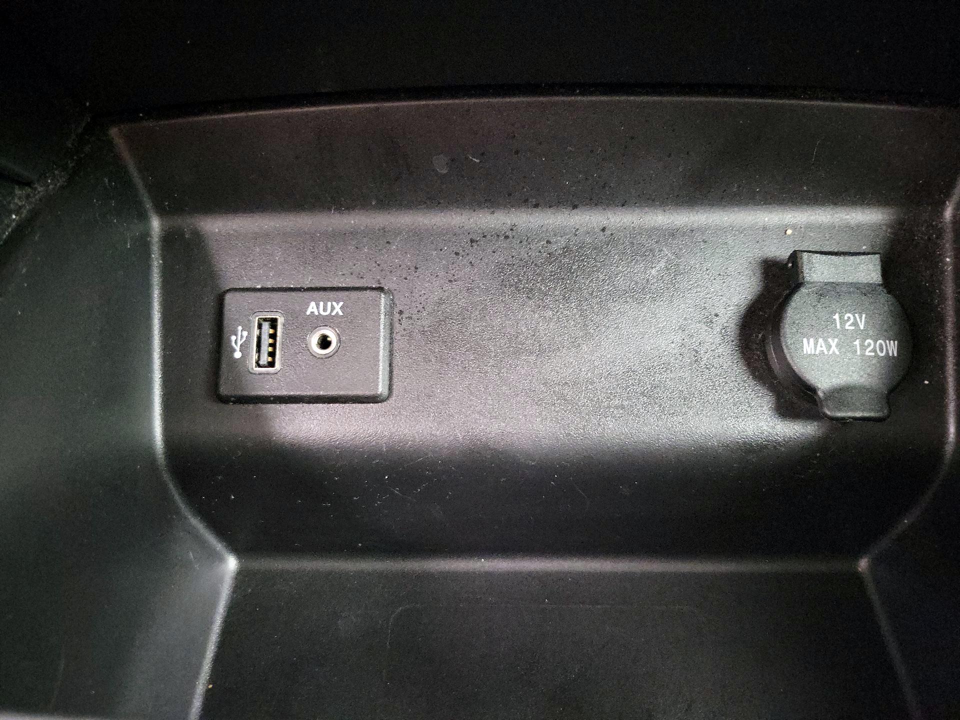 Thumbnail: 2018 Nissan Altima - 18