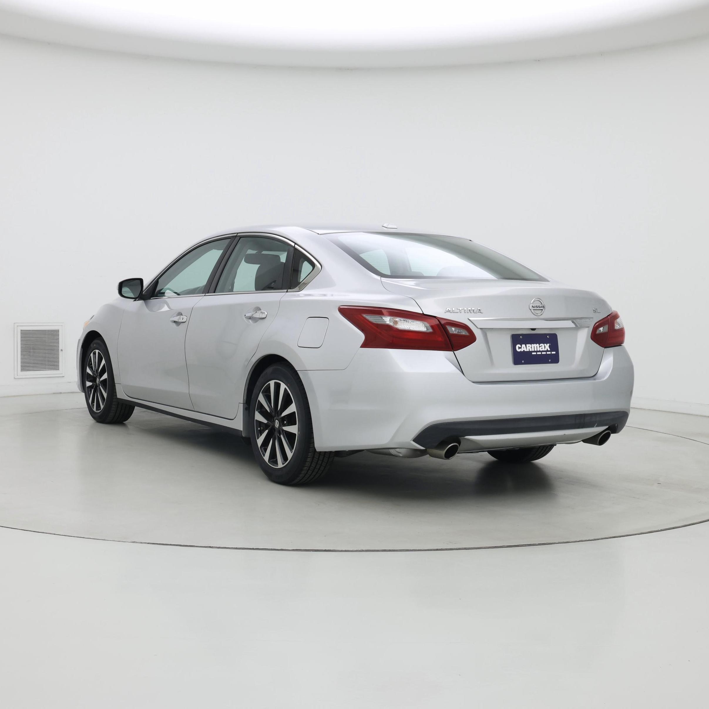 Thumbnail: 2018 Nissan Altima - 2