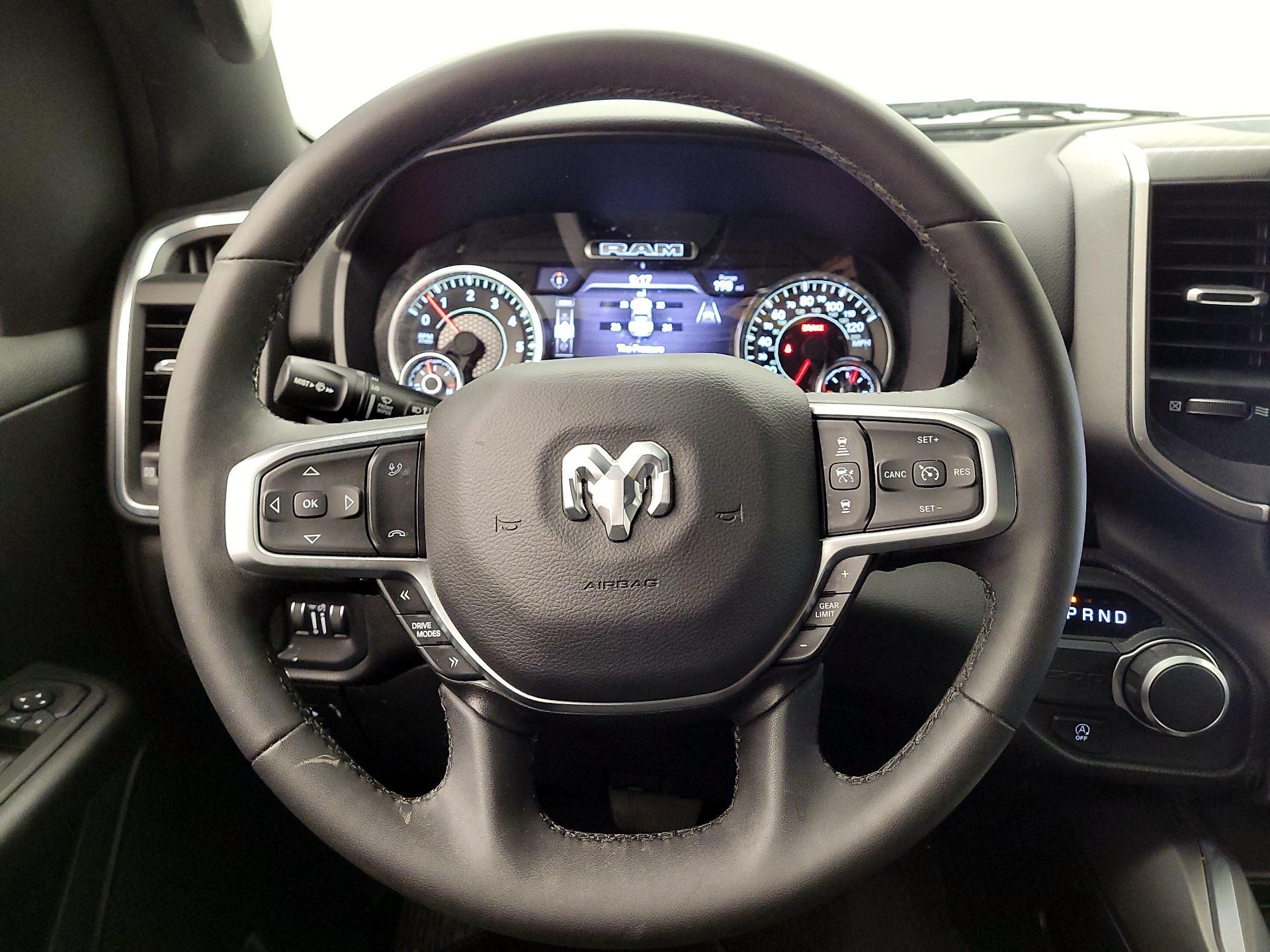 Thumbnail: 2025 RAM 1500 - 10