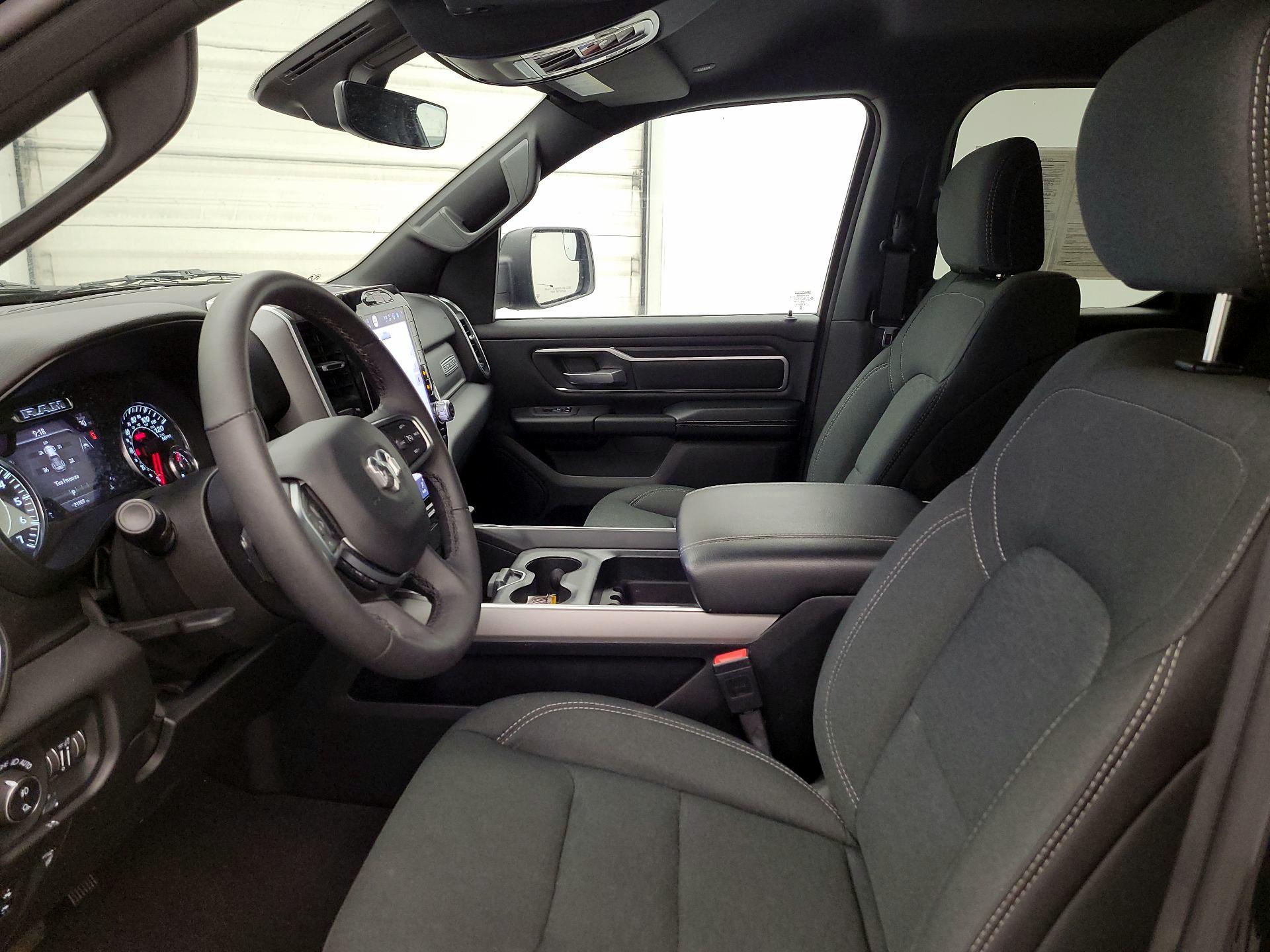 Thumbnail: 2025 RAM 1500 - 11