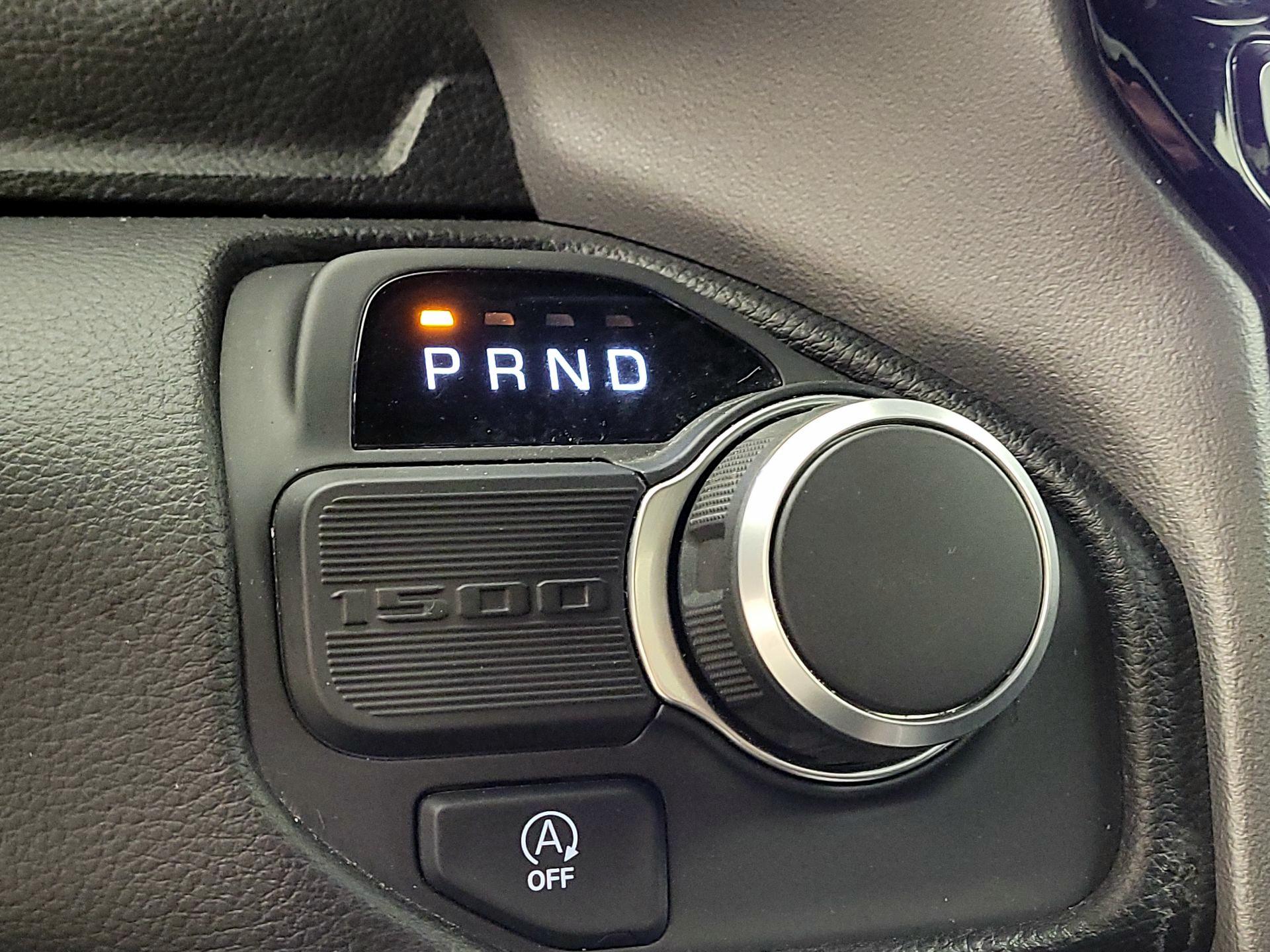 Thumbnail: 2025 RAM 1500 - 17