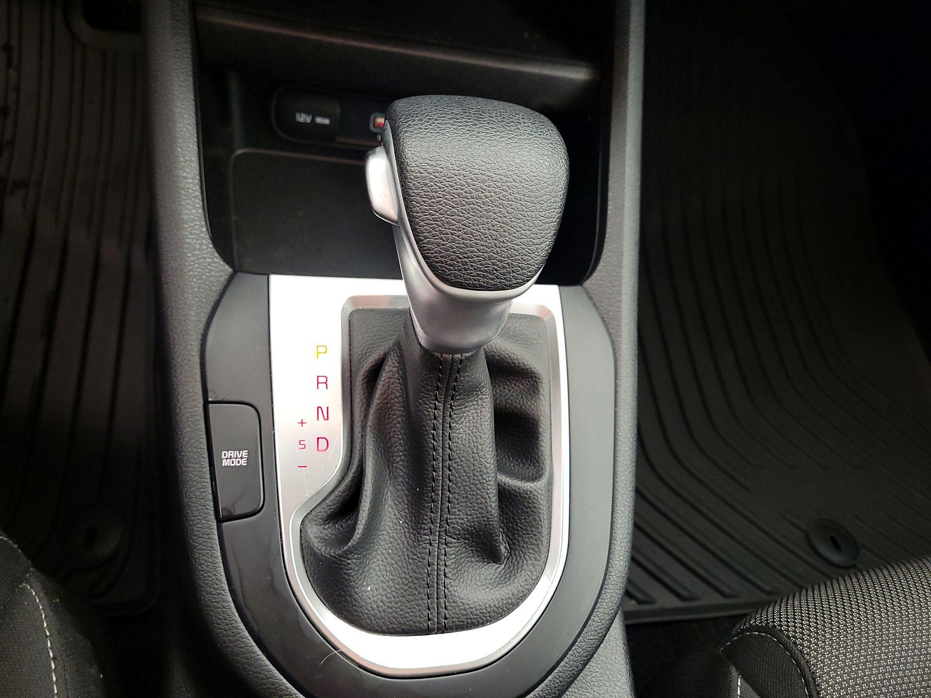 Thumbnail: 2023 Kia Forte - 15