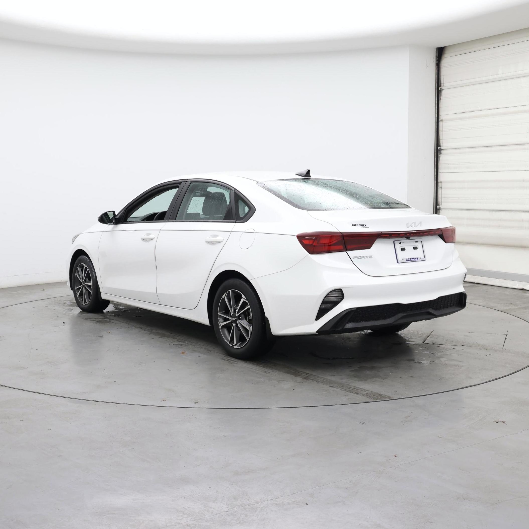 Thumbnail: 2023 Kia Forte - 2