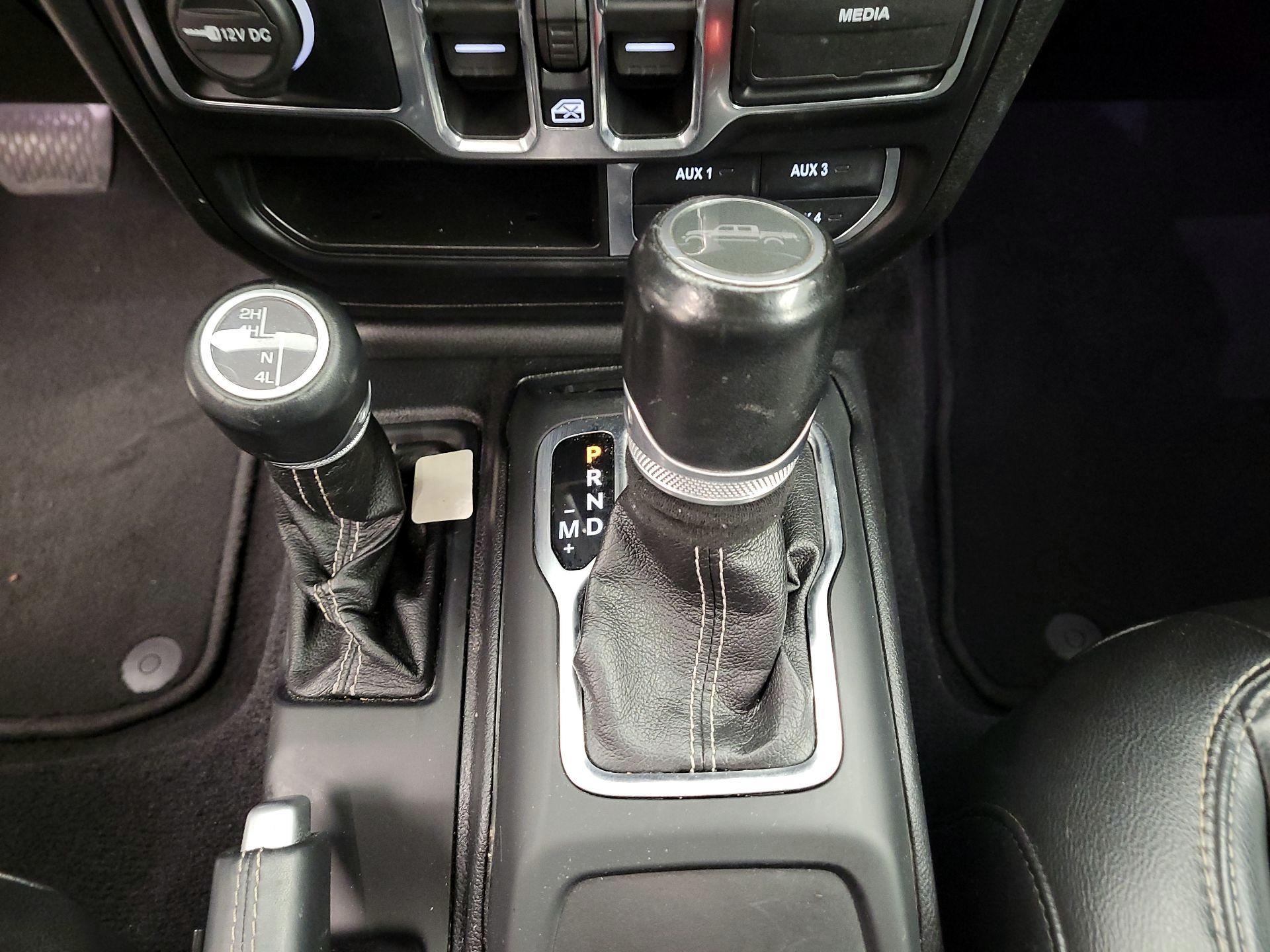 Thumbnail: 2021 Jeep Gladiator - 15