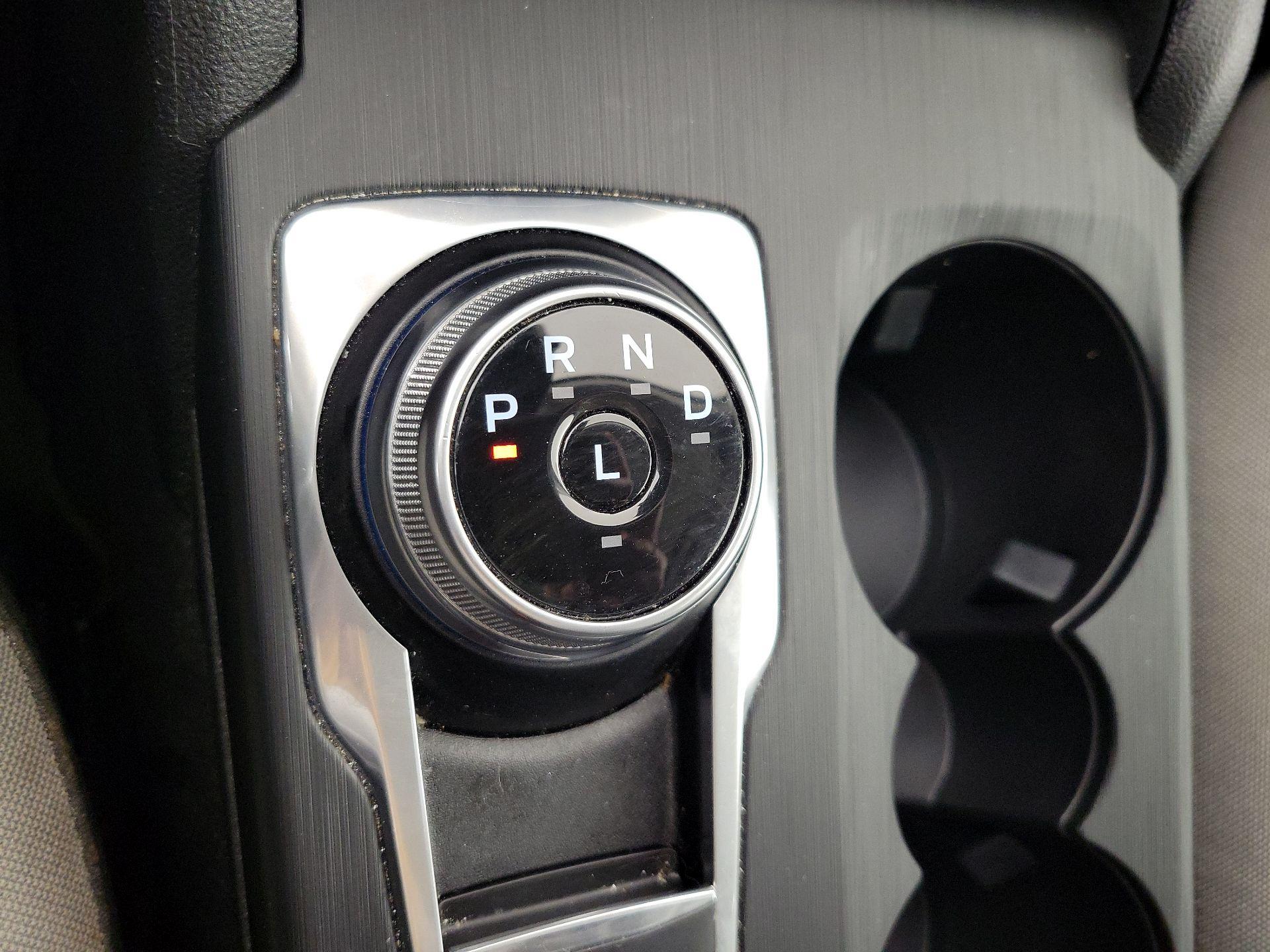 Thumbnail: 2022 Ford Escape - 17