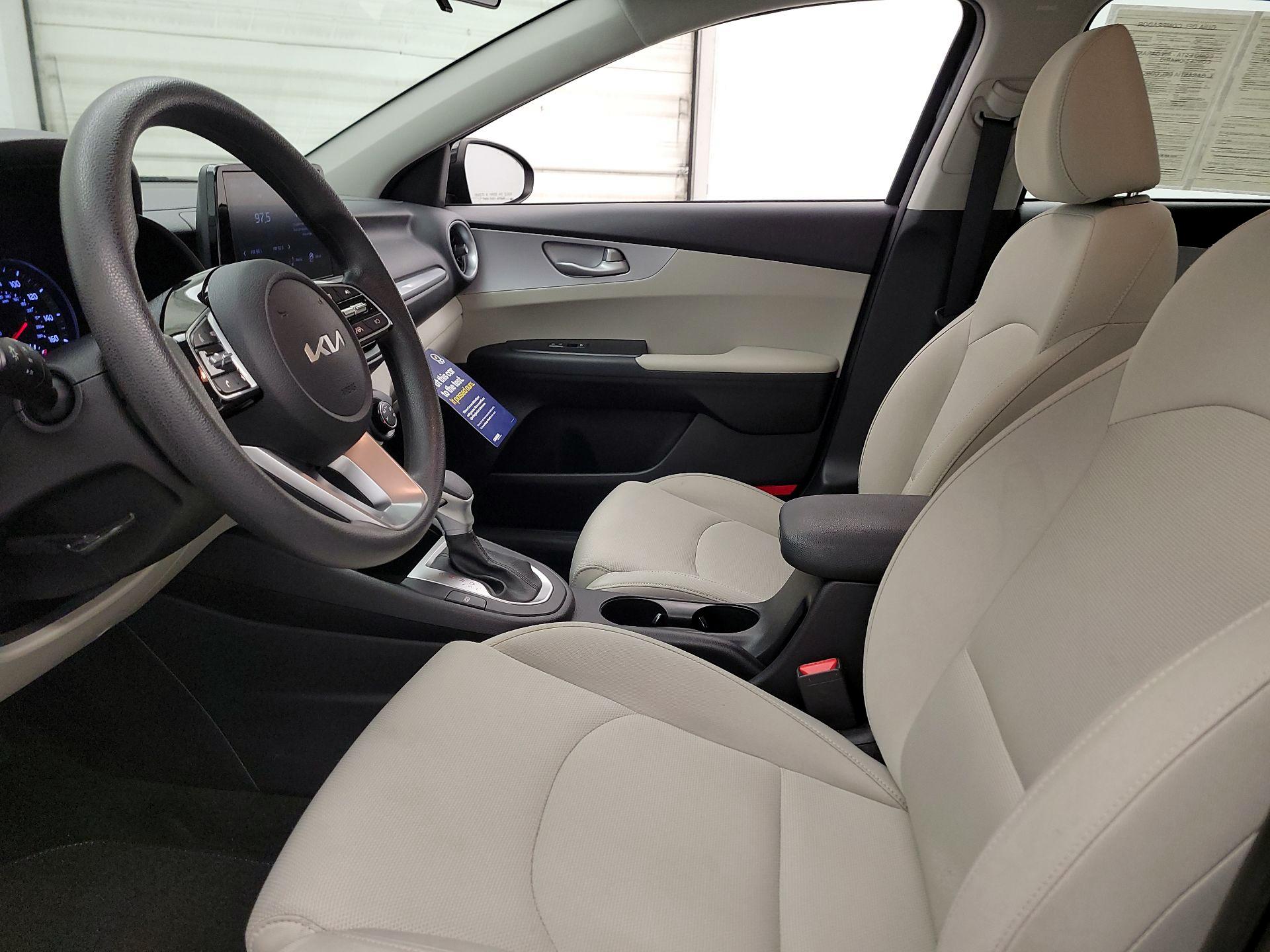 Thumbnail: 2023 Kia Forte - 11