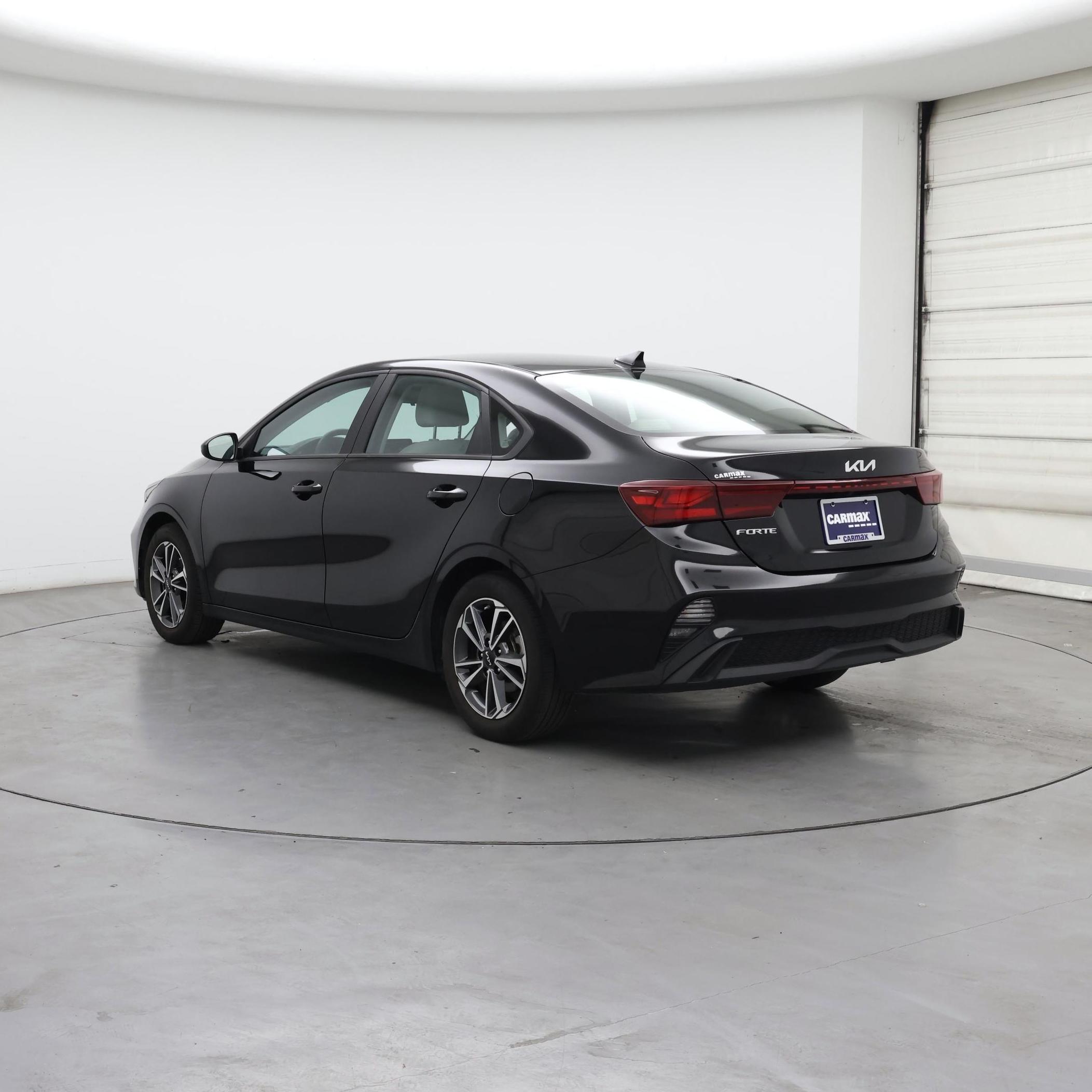 Thumbnail: 2023 Kia Forte - 2