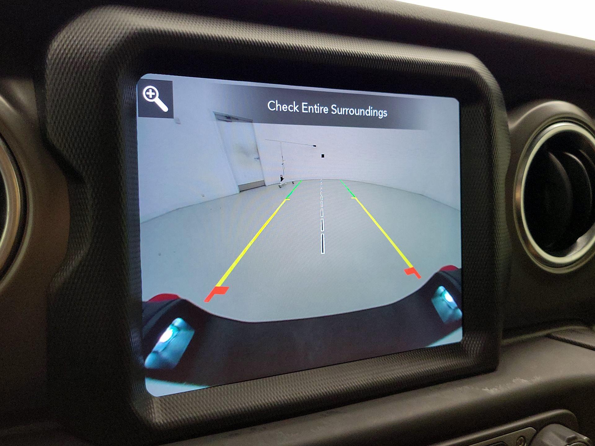 Thumbnail: 2023 Jeep Gladiator - 15