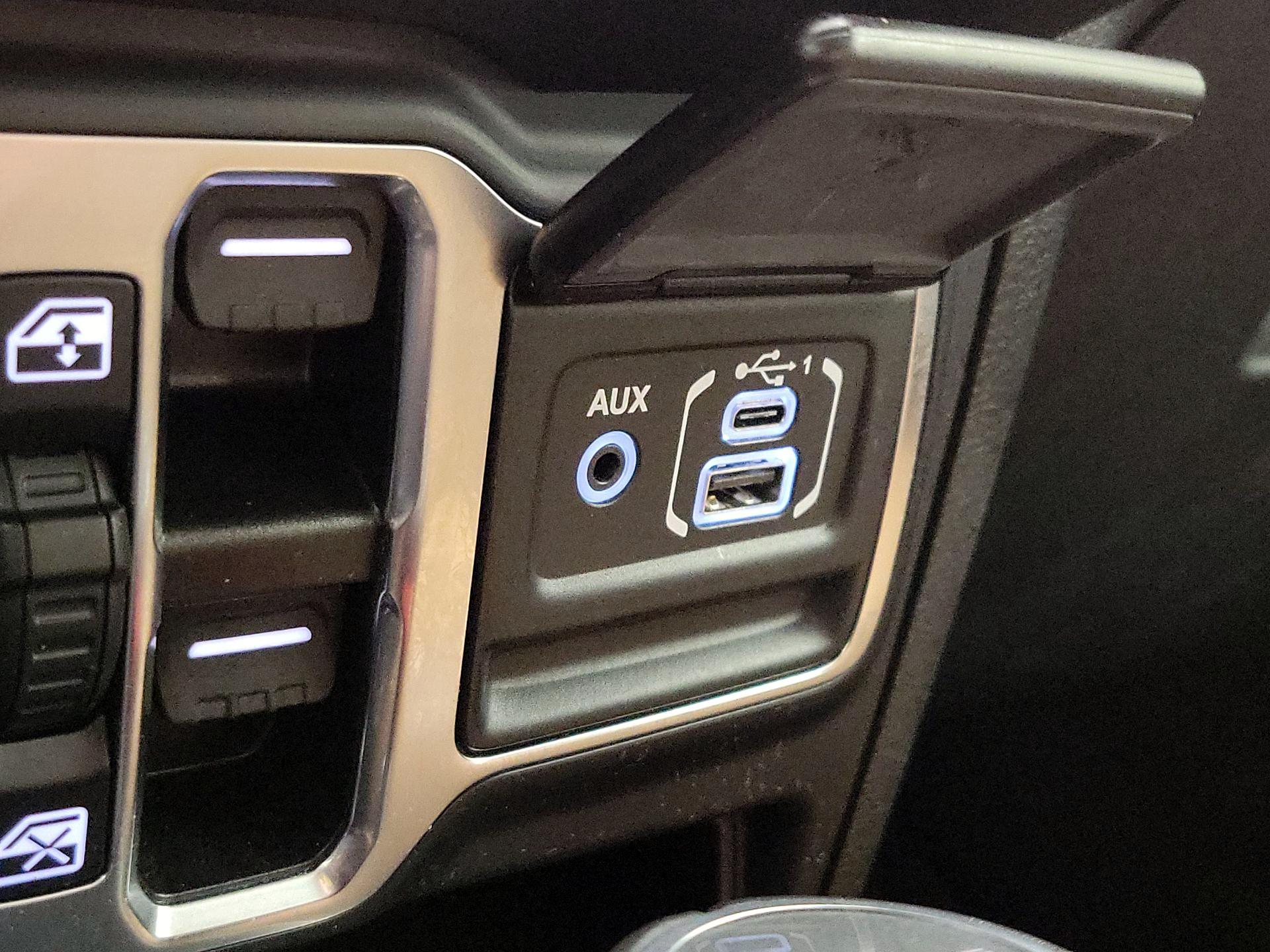 Thumbnail: 2023 Jeep Gladiator - 19