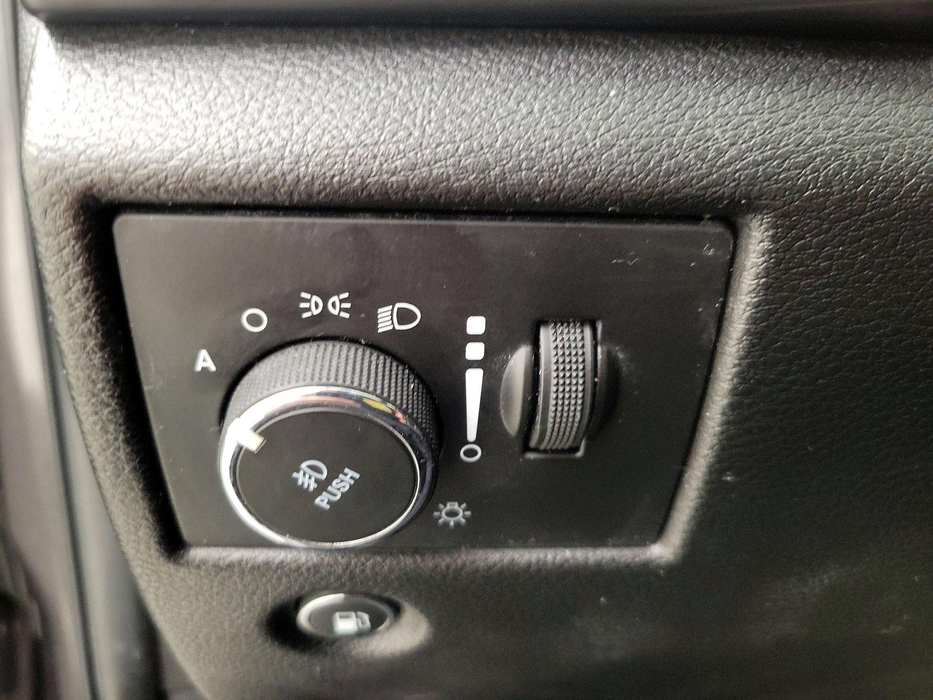 Thumbnail: 2021 Jeep Grand Cherokee - 13