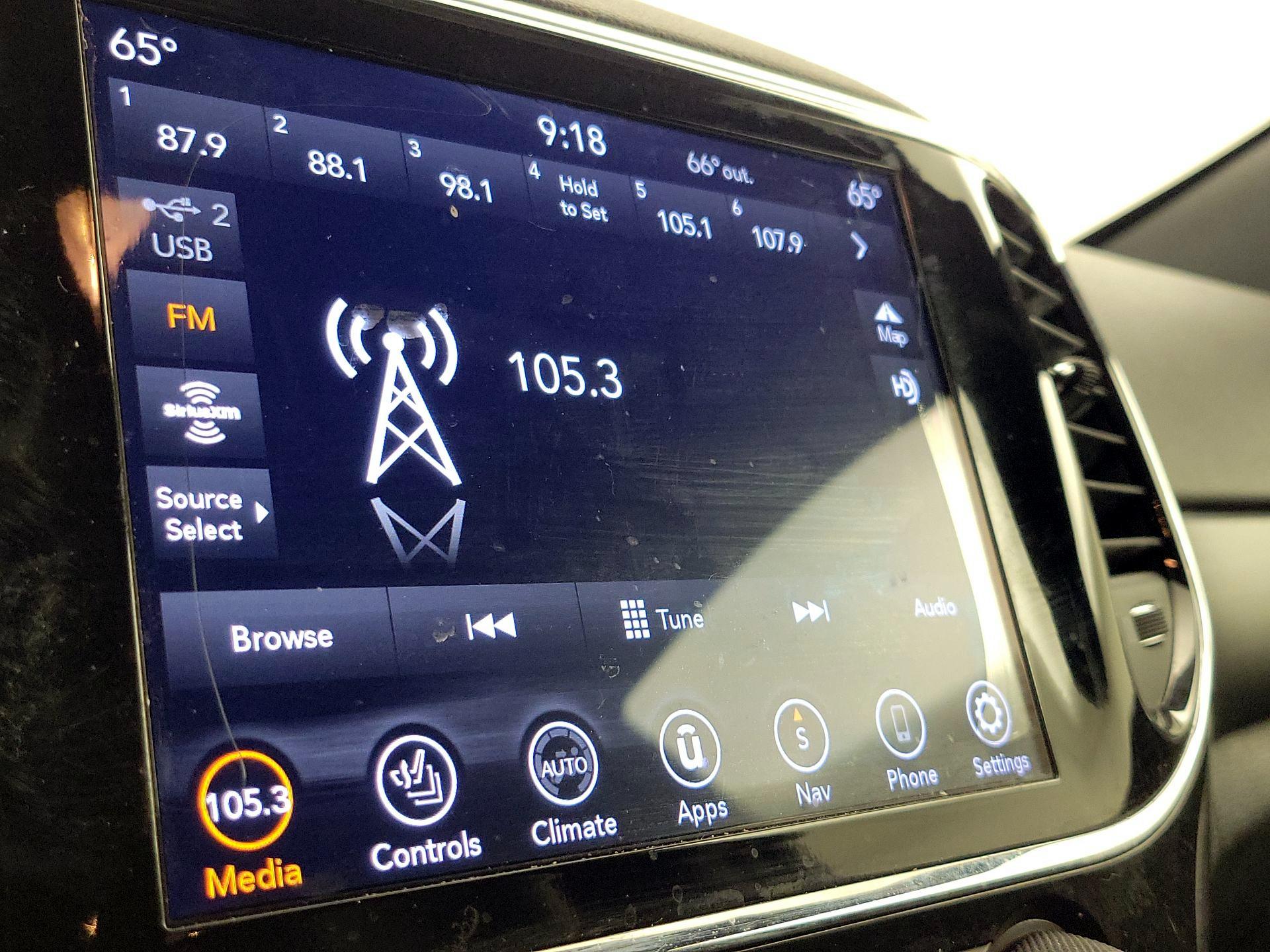 Thumbnail: 2021 Jeep Grand Cherokee - 16