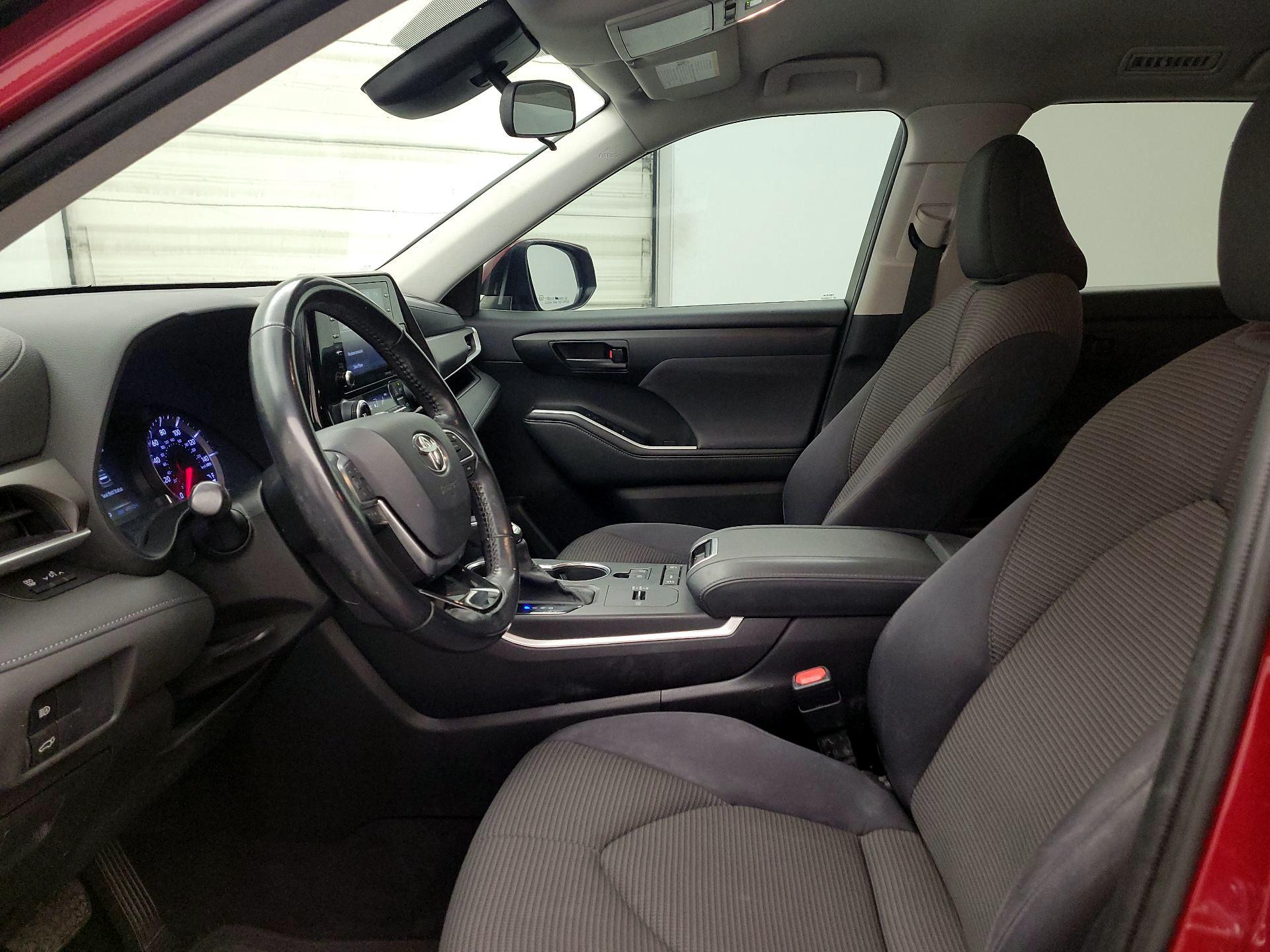 Thumbnail: 2021 Toyota Highlander - 11