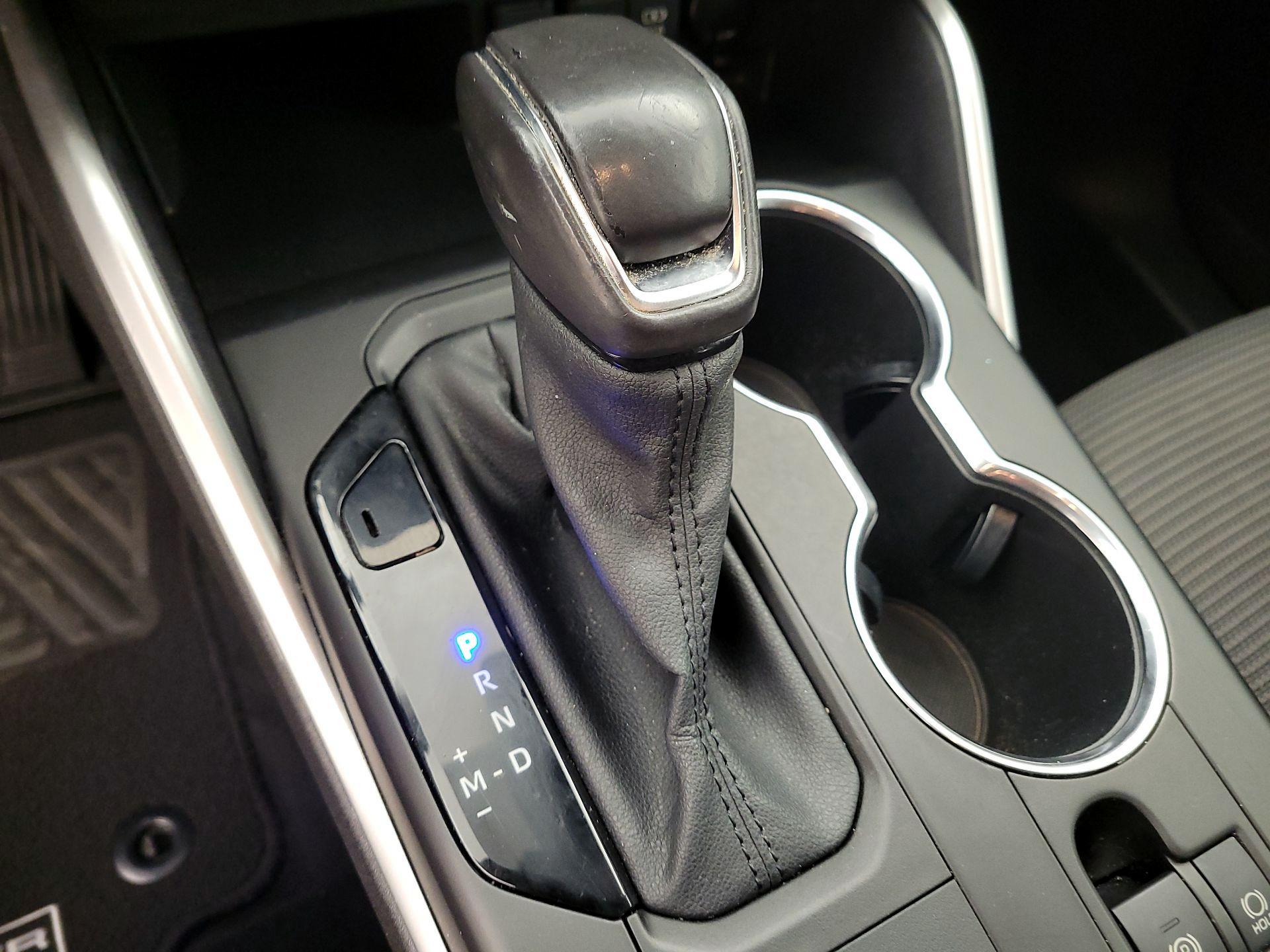 Thumbnail: 2021 Toyota Highlander - 17