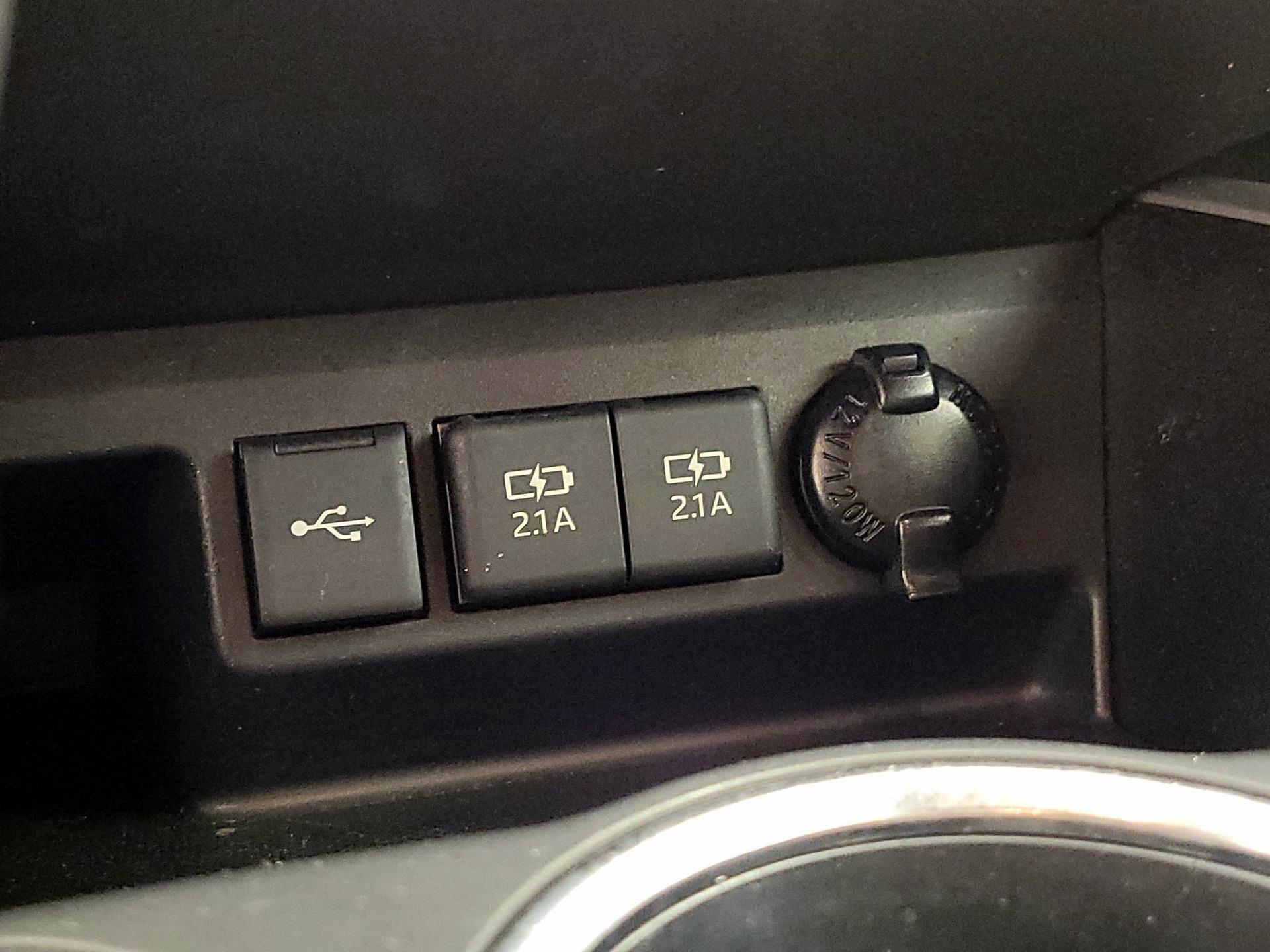 Thumbnail: 2021 Toyota Highlander - 18