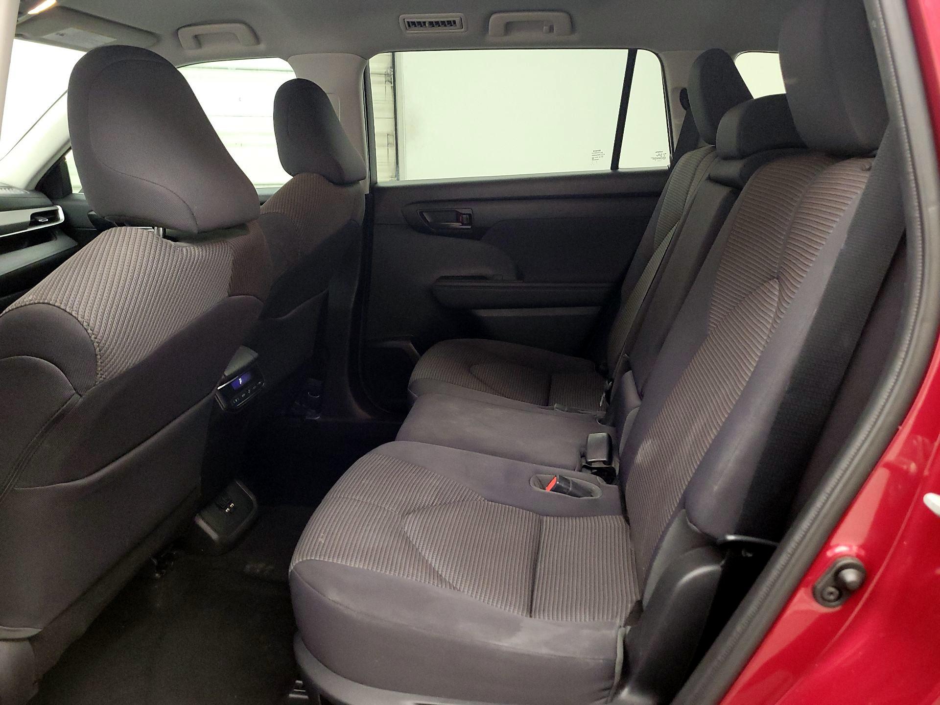 Thumbnail: 2021 Toyota Highlander - 19