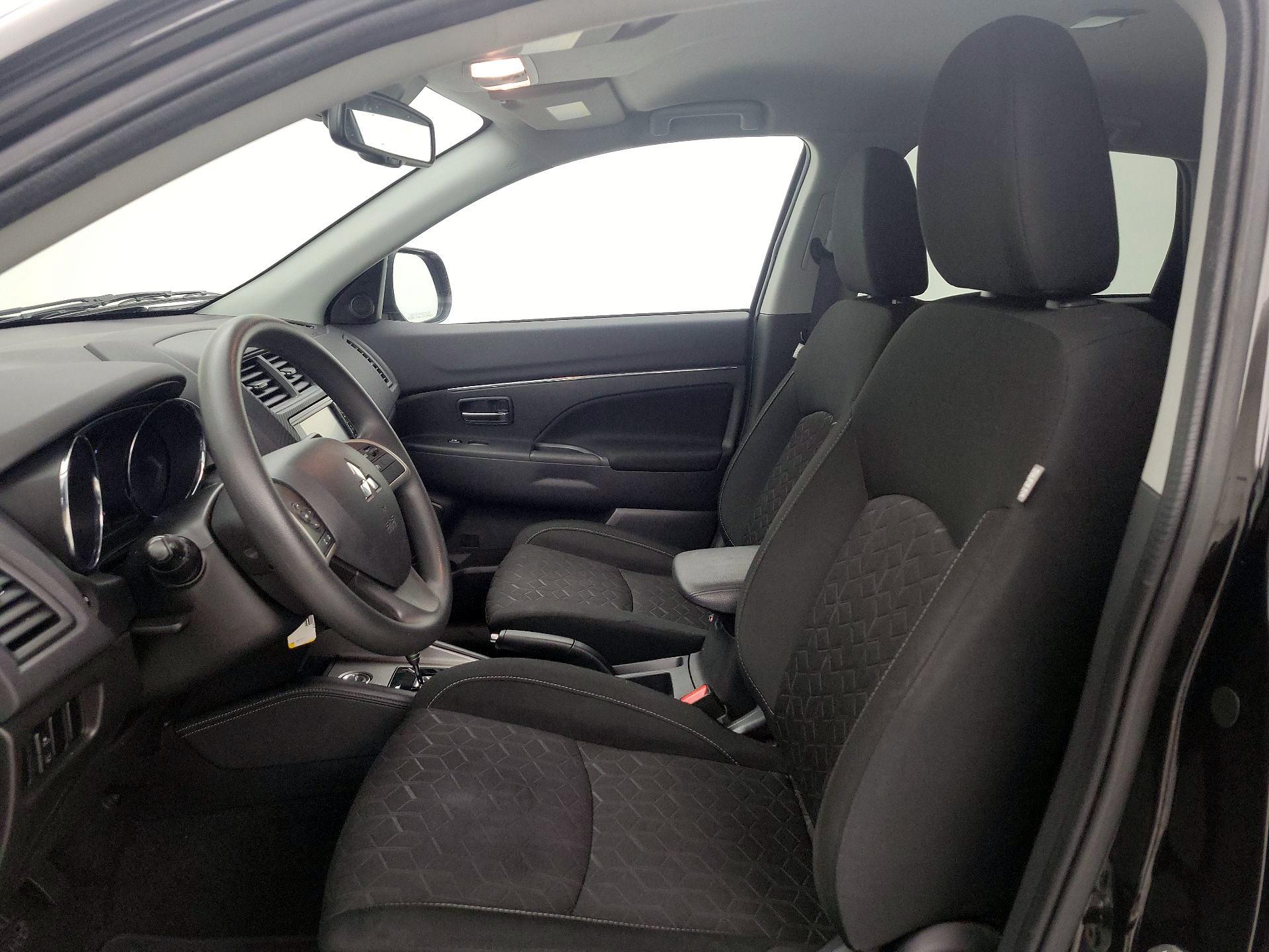 Thumbnail: 2024 Mitsubishi Outlander Sport - 11