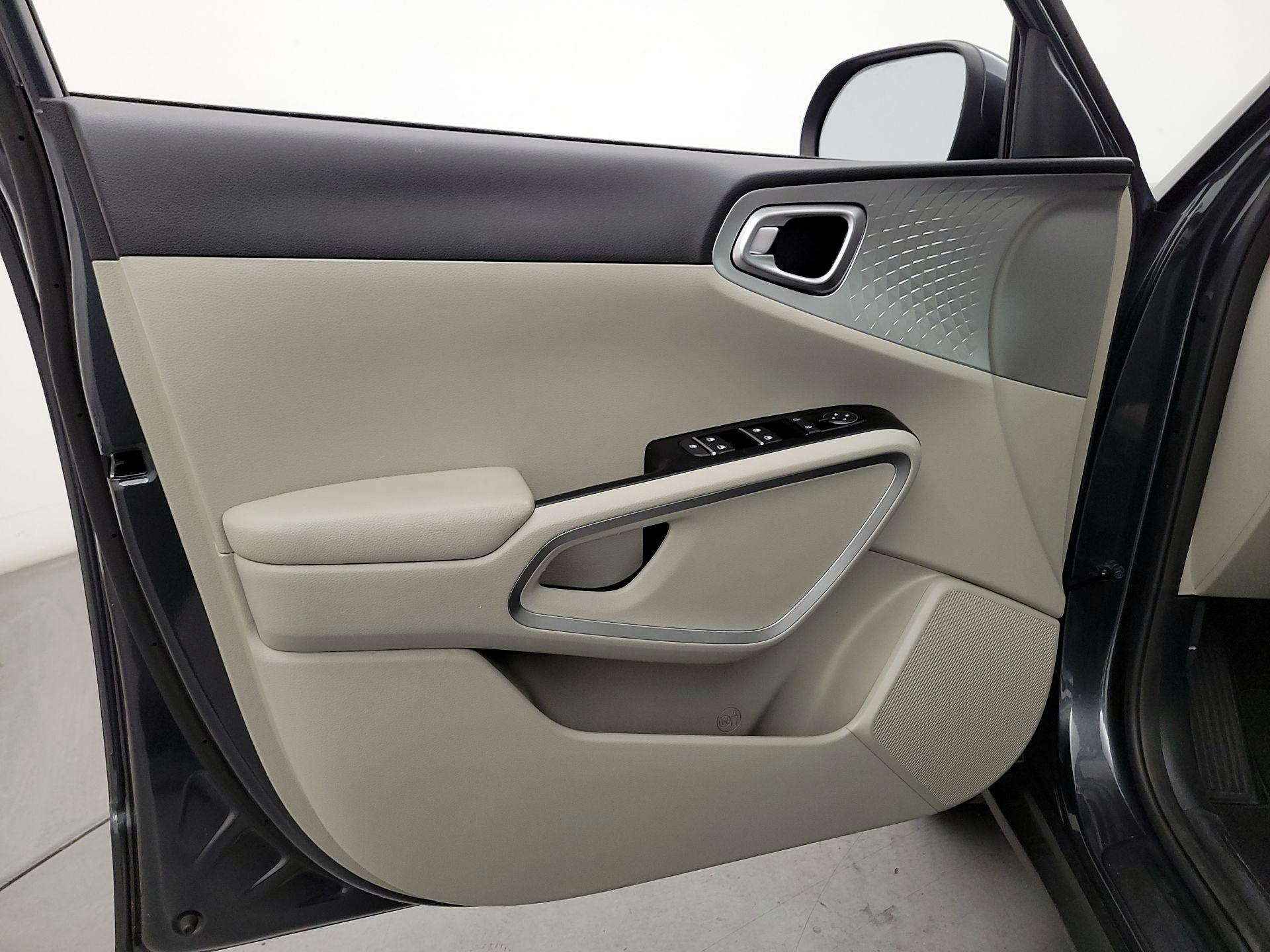 Thumbnail: 2021 Kia Soul - 12