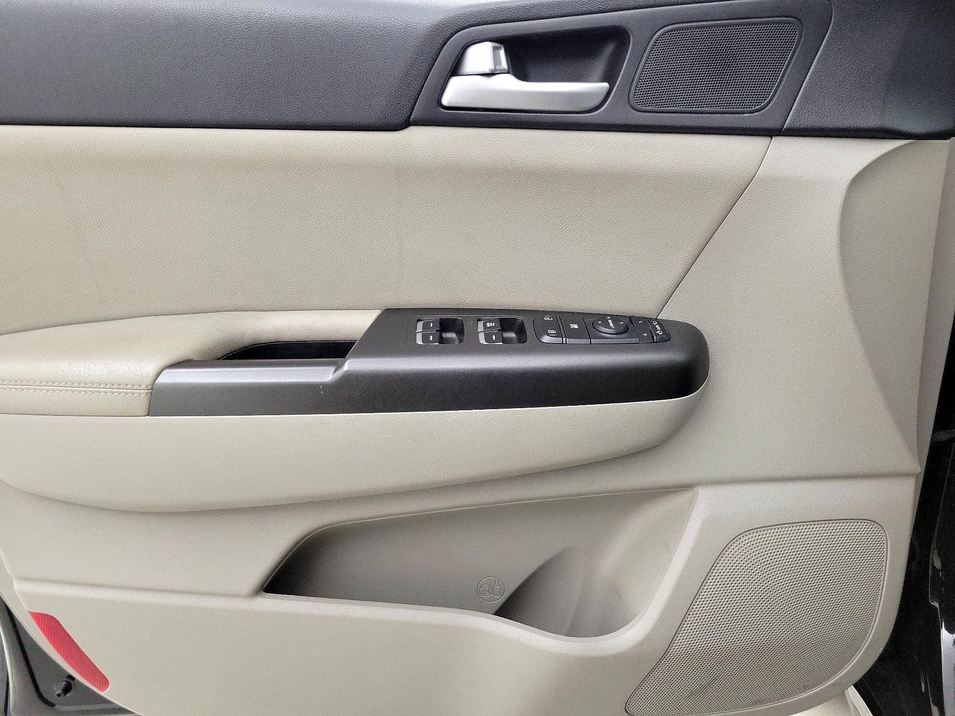 Thumbnail: 2021 Kia Sportage - 12