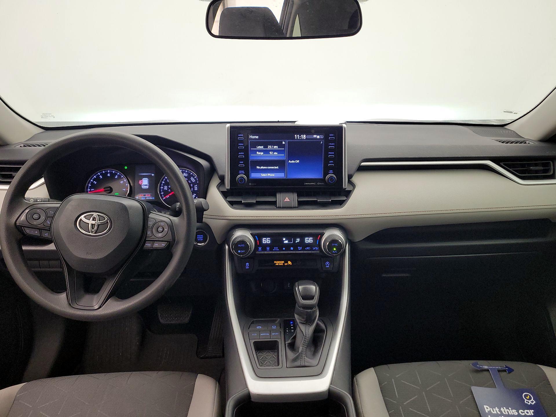 Thumbnail: 2021 Toyota RAV4 - 9