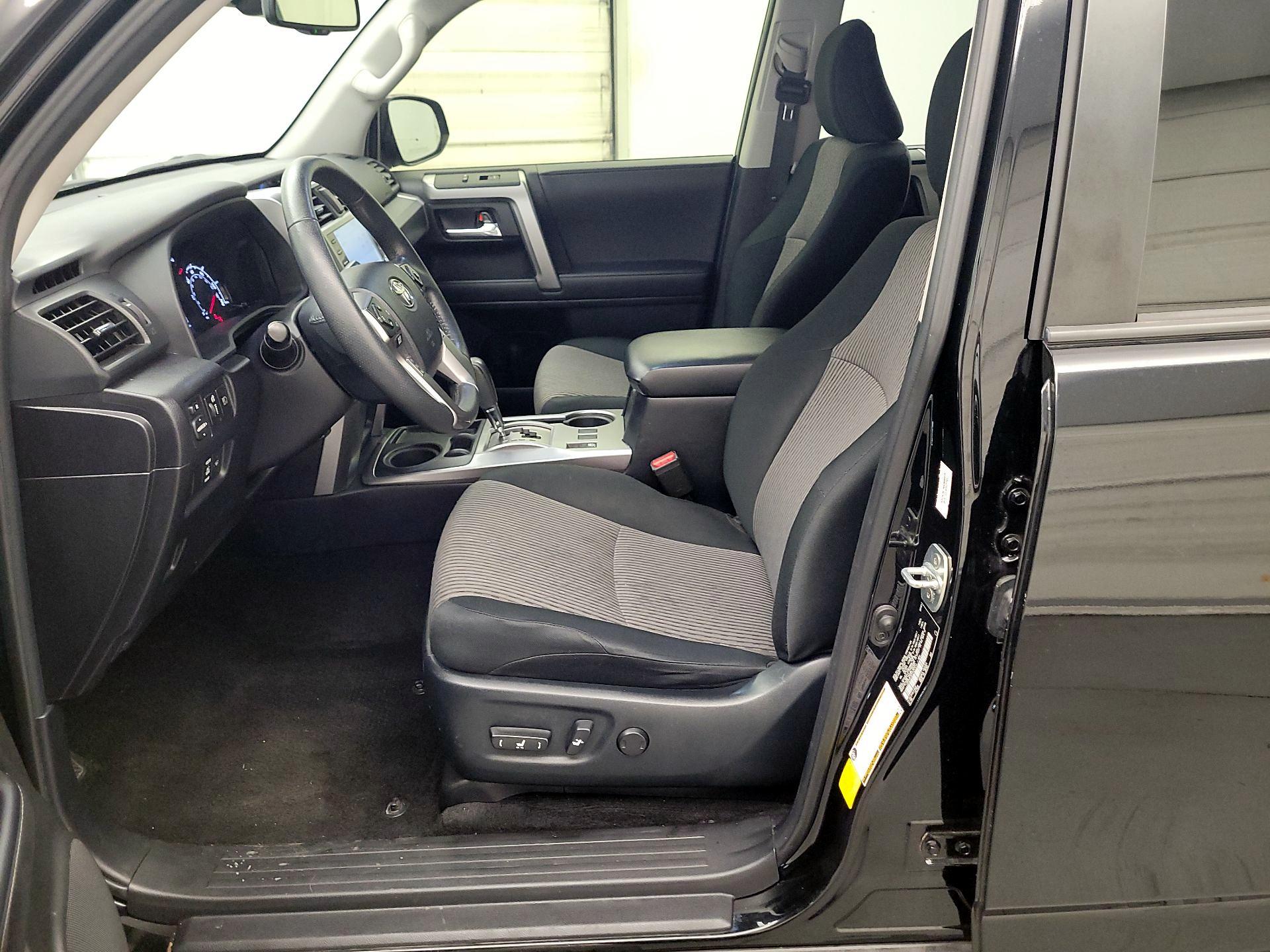 Thumbnail: 2023 Toyota 4Runner - 11