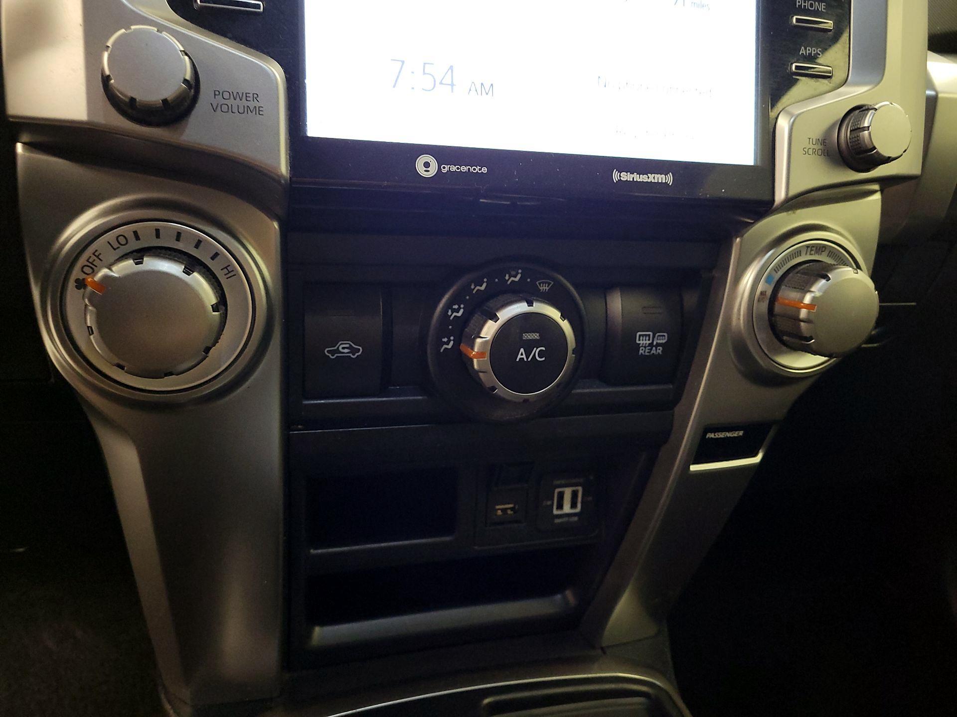 Thumbnail: 2023 Toyota 4Runner - 14