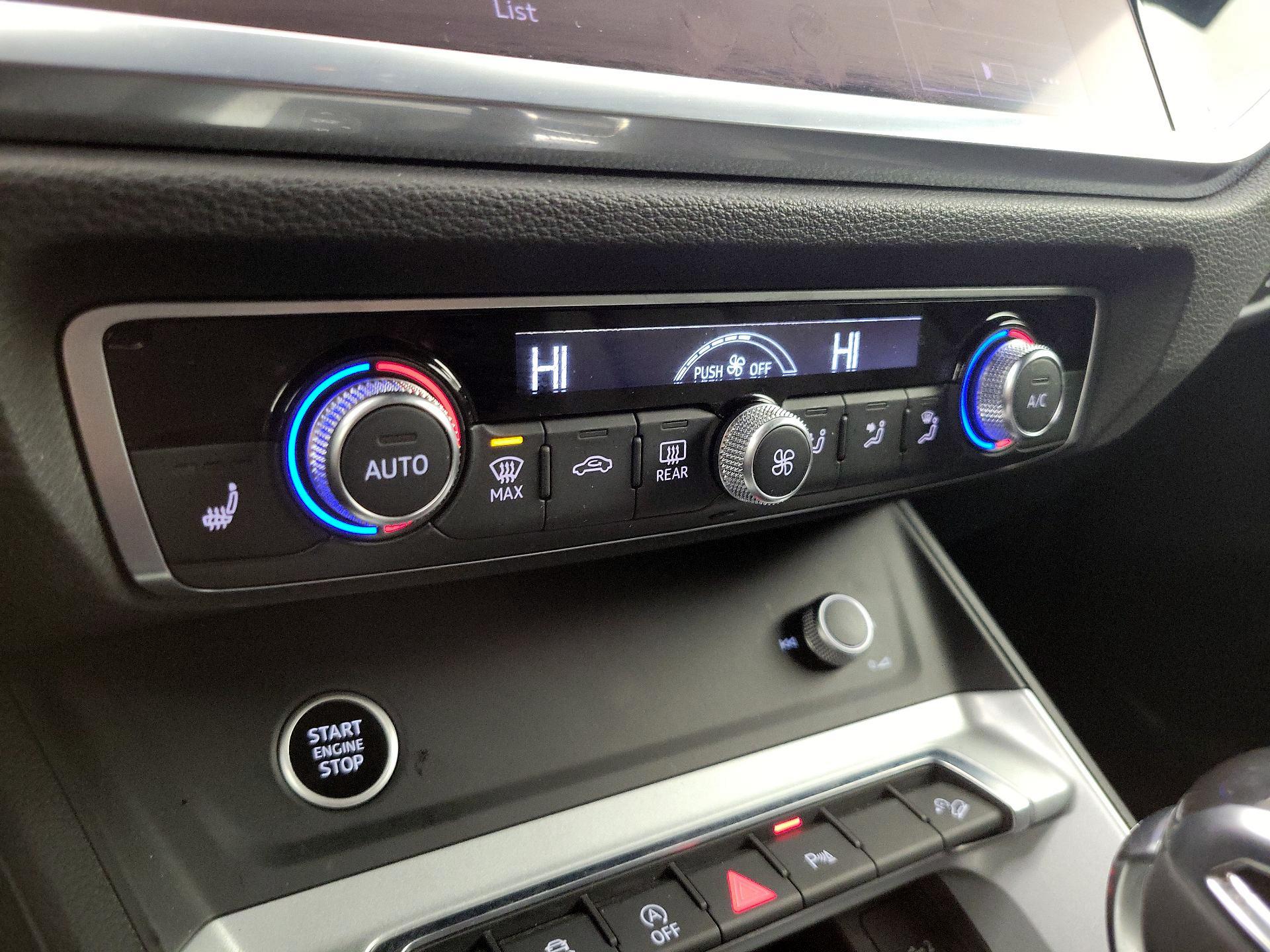 Thumbnail: 2021 Audi Q3 - 16