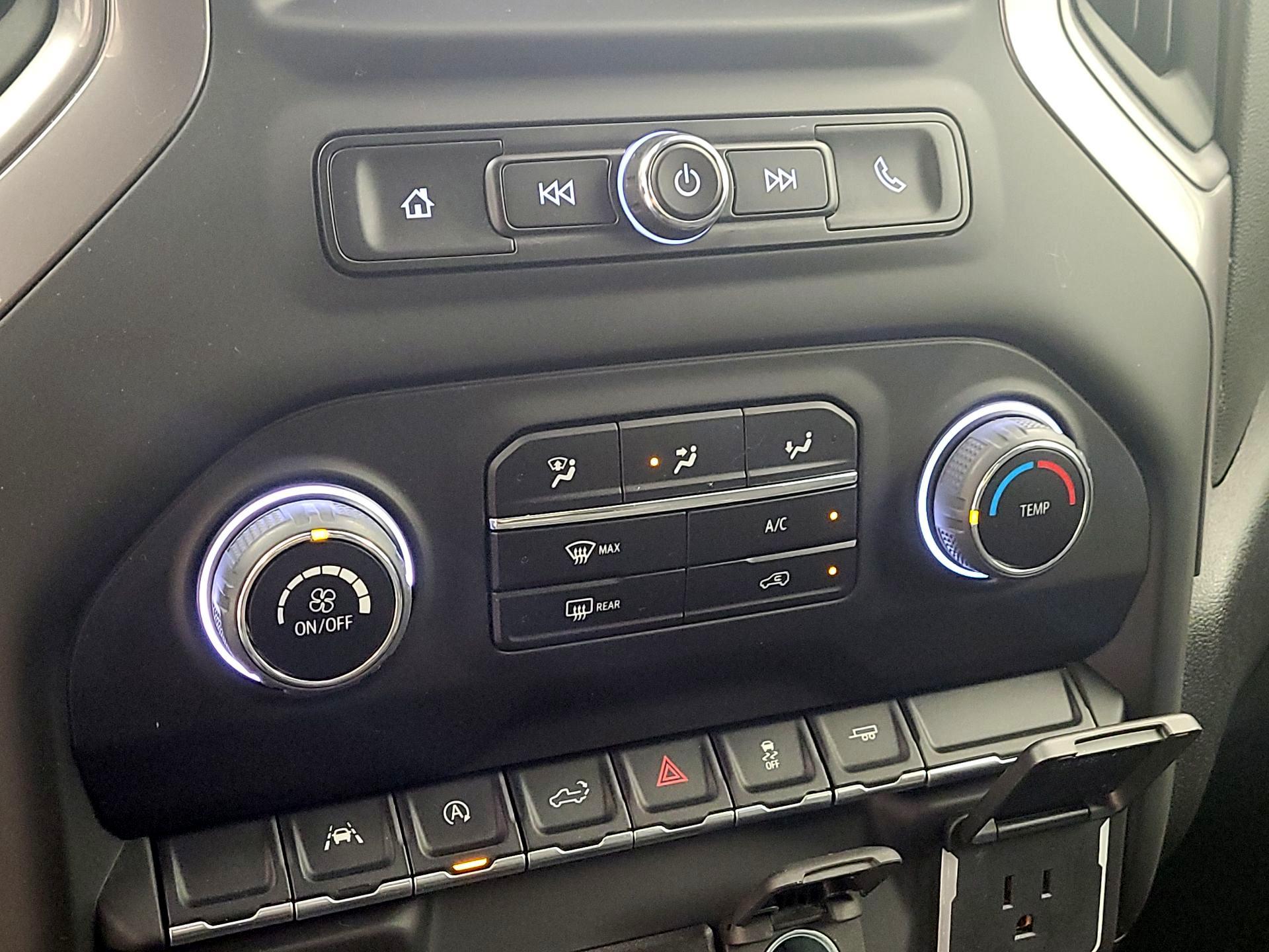 Thumbnail: 2022 Chevrolet Silverado 1500 - 16