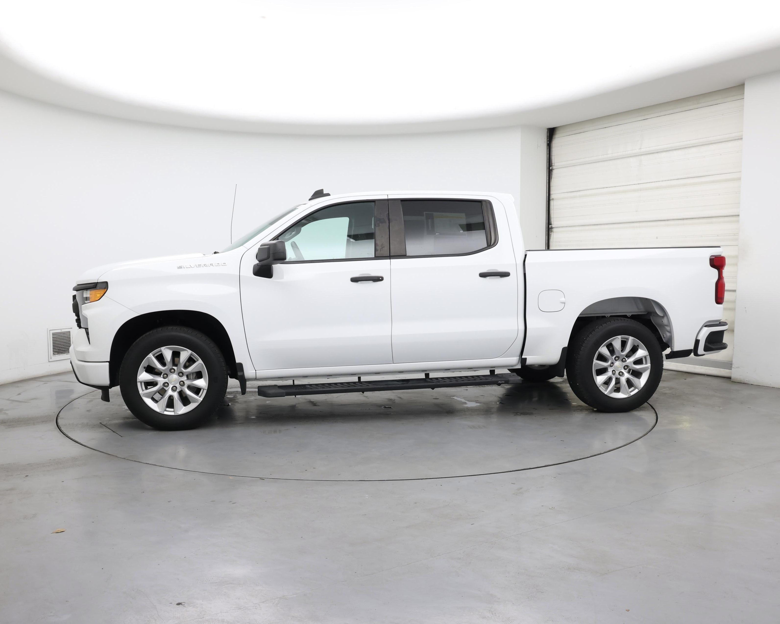 Thumbnail: 2022 Chevrolet Silverado 1500 - 3