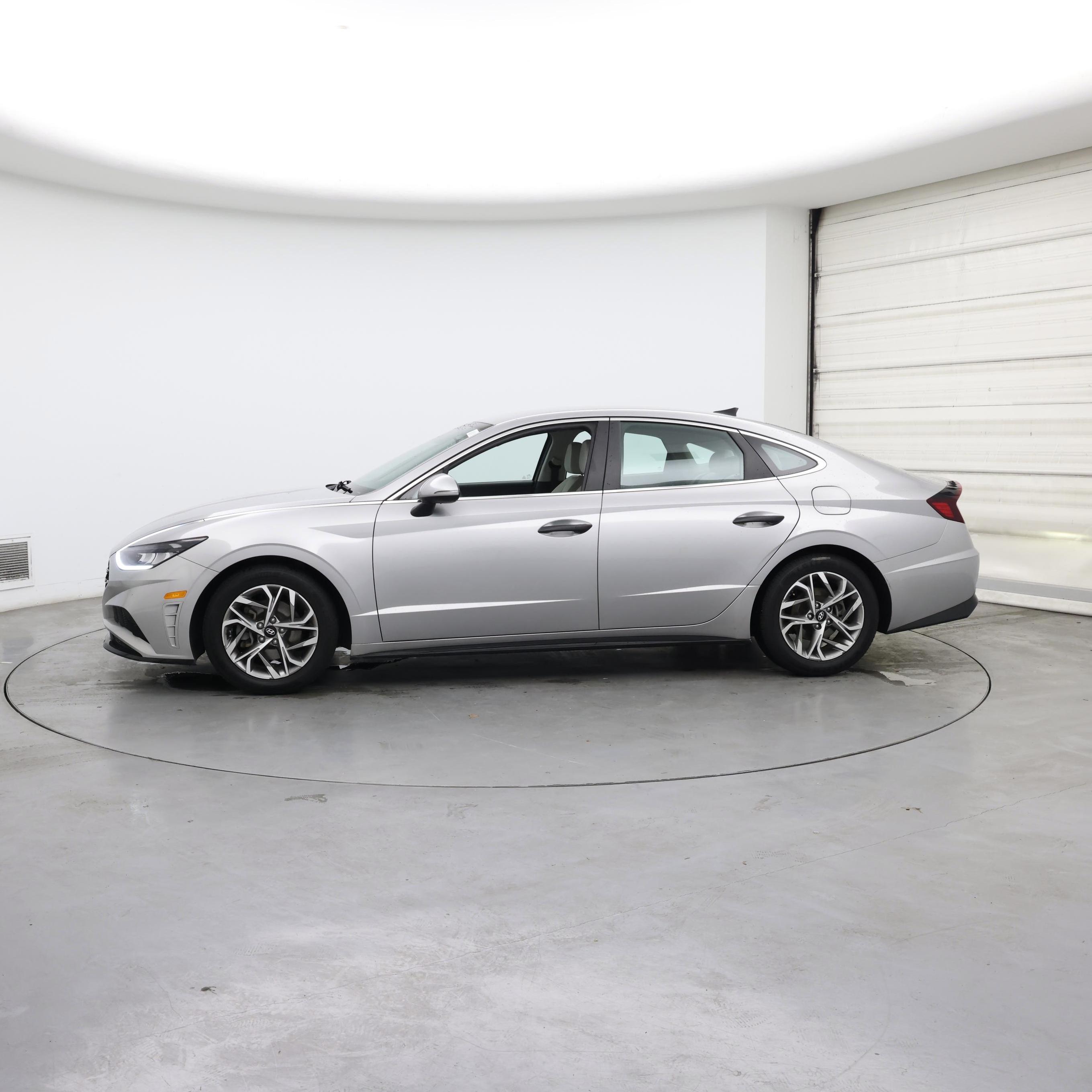 Thumbnail: 2021 Hyundai Sonata - 3