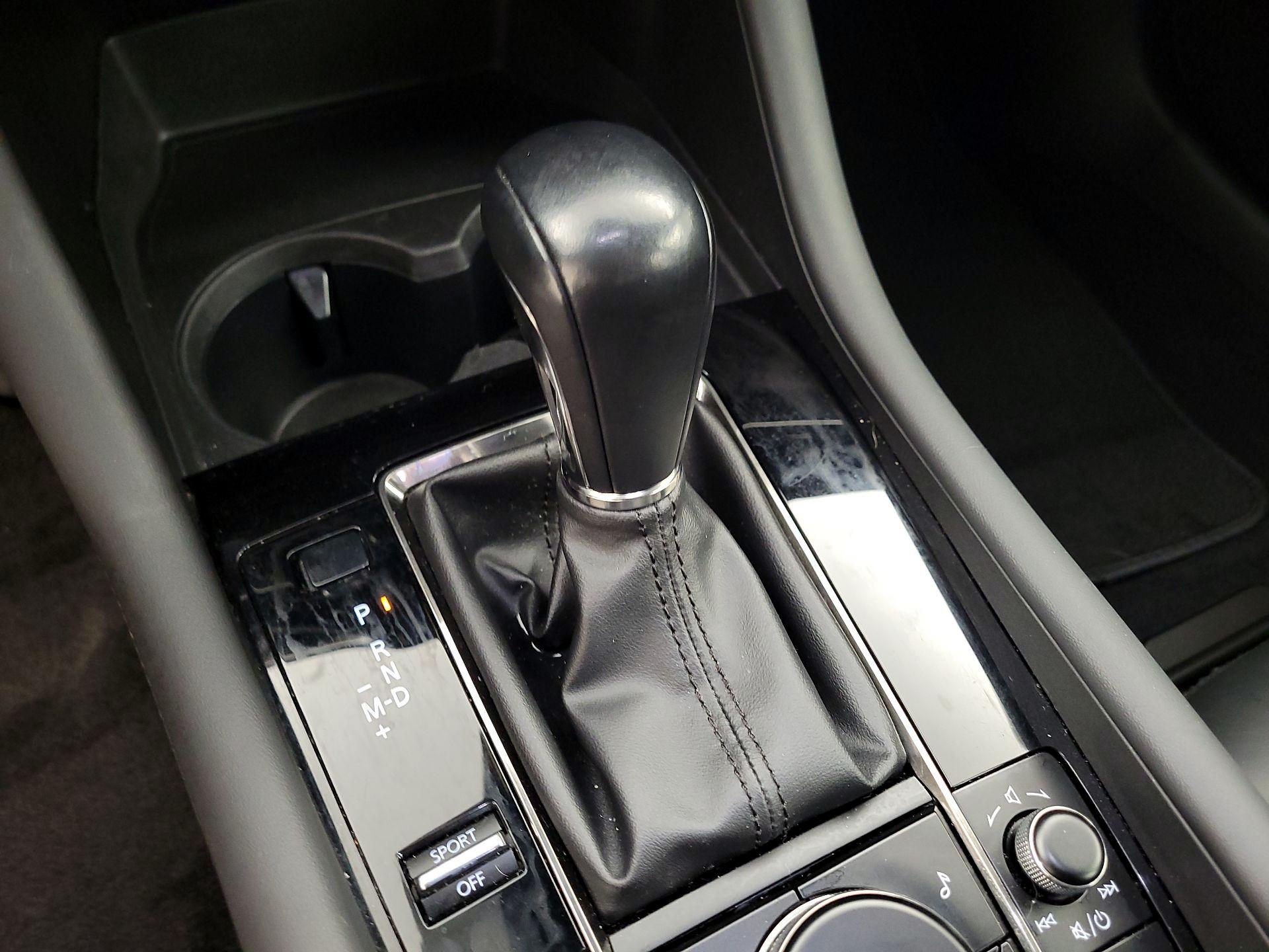 Thumbnail: 2021 Mazda Mazda3 - 17