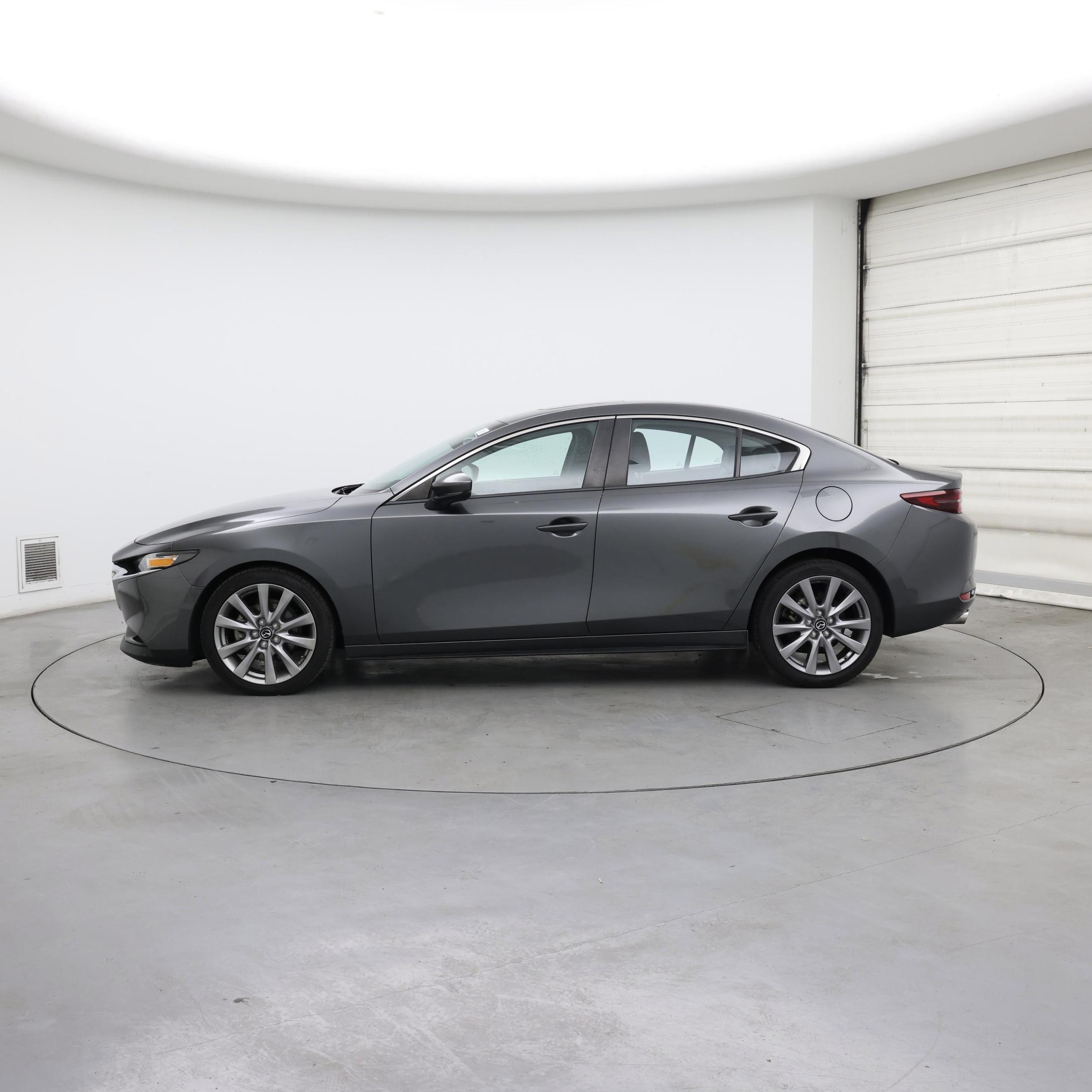 Thumbnail: 2021 Mazda Mazda3 - 3