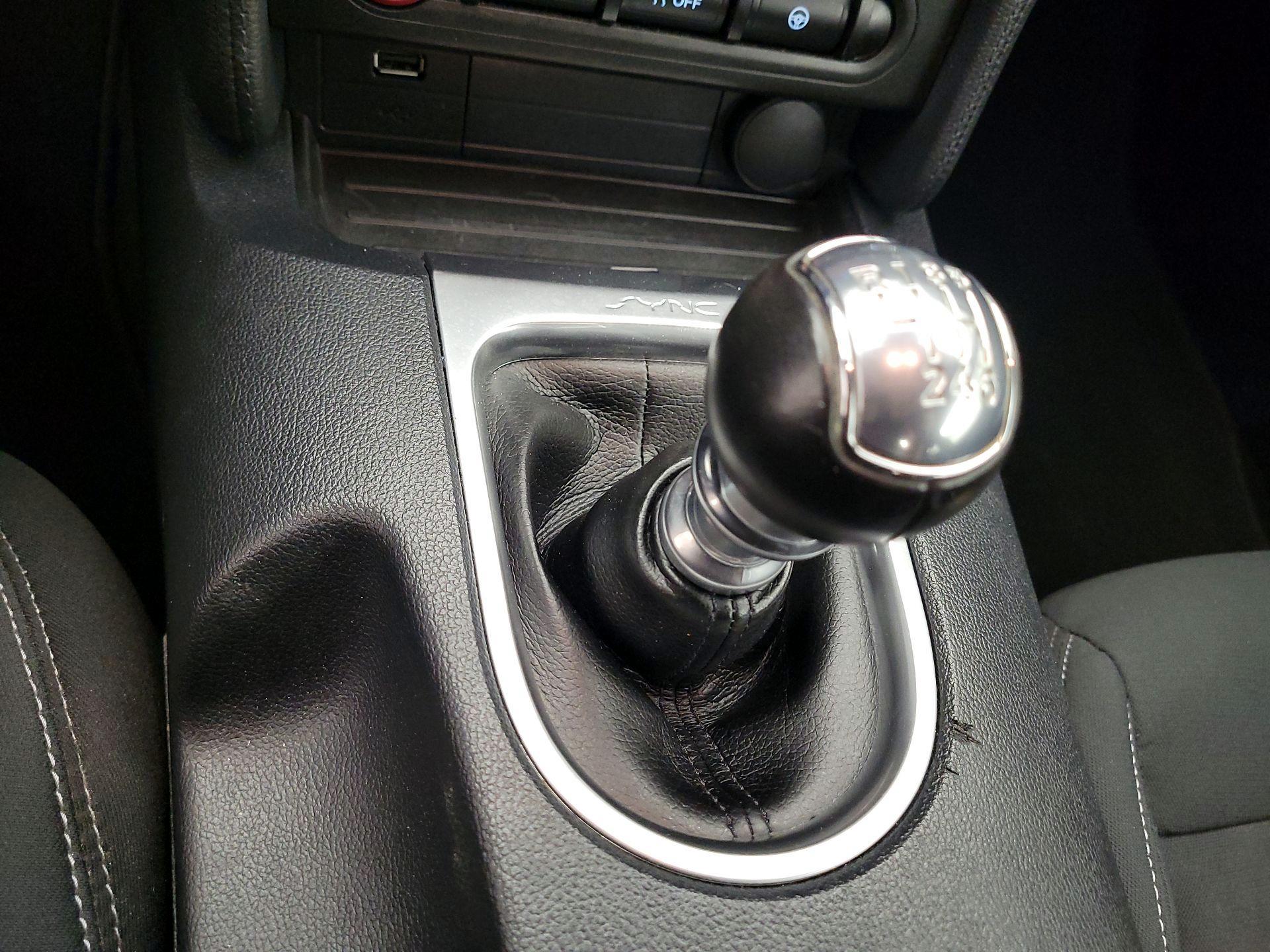 Thumbnail: 2022 Ford Mustang - 15