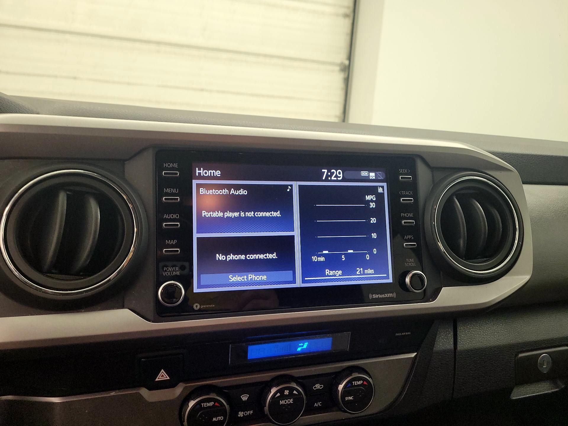 Thumbnail: 2022 Toyota Tacoma - 15