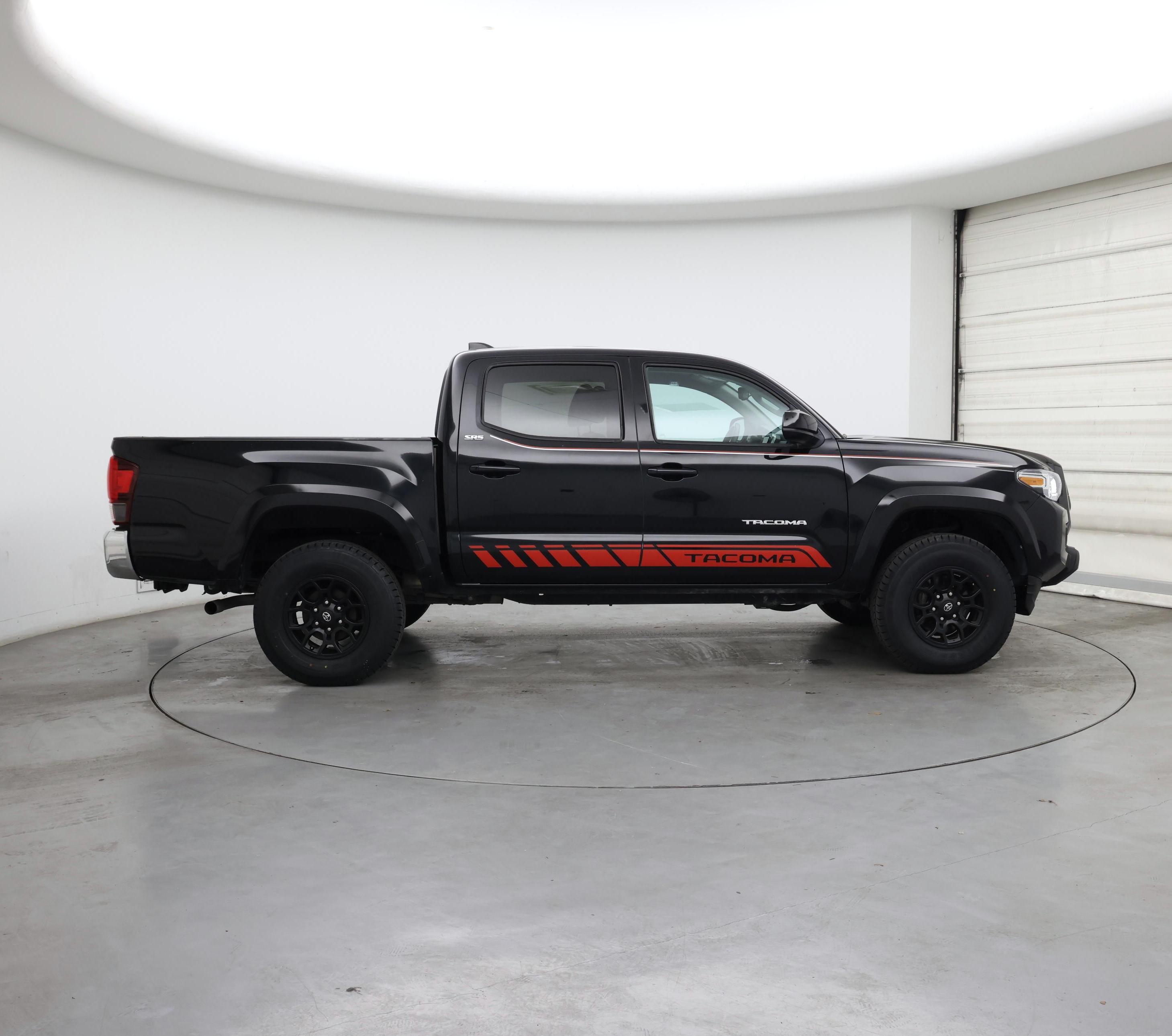 Thumbnail: 2022 Toyota Tacoma - 7