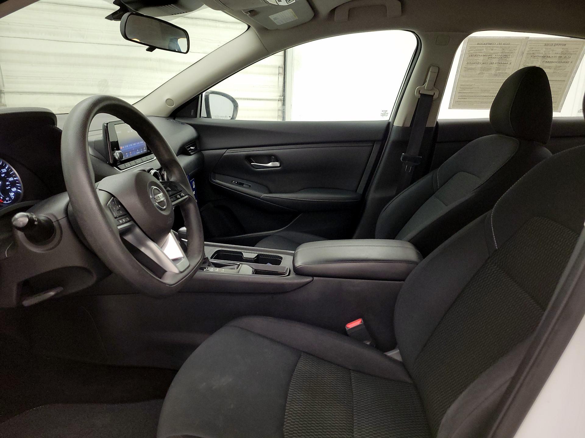 Thumbnail: 2022 Nissan Sentra - 11