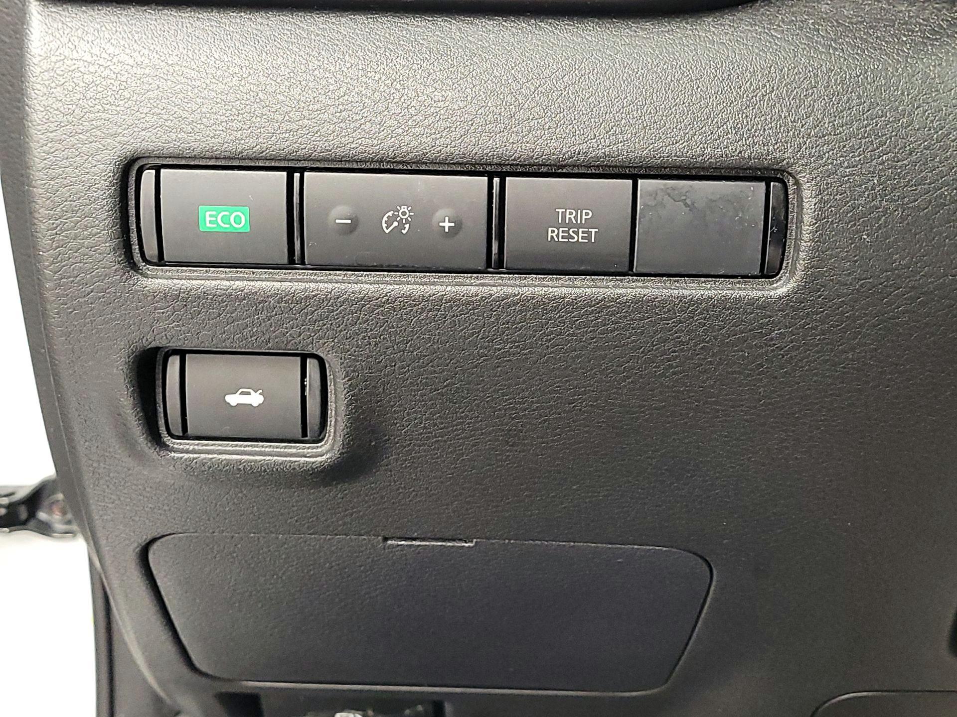 Thumbnail: 2022 Nissan Sentra - 13