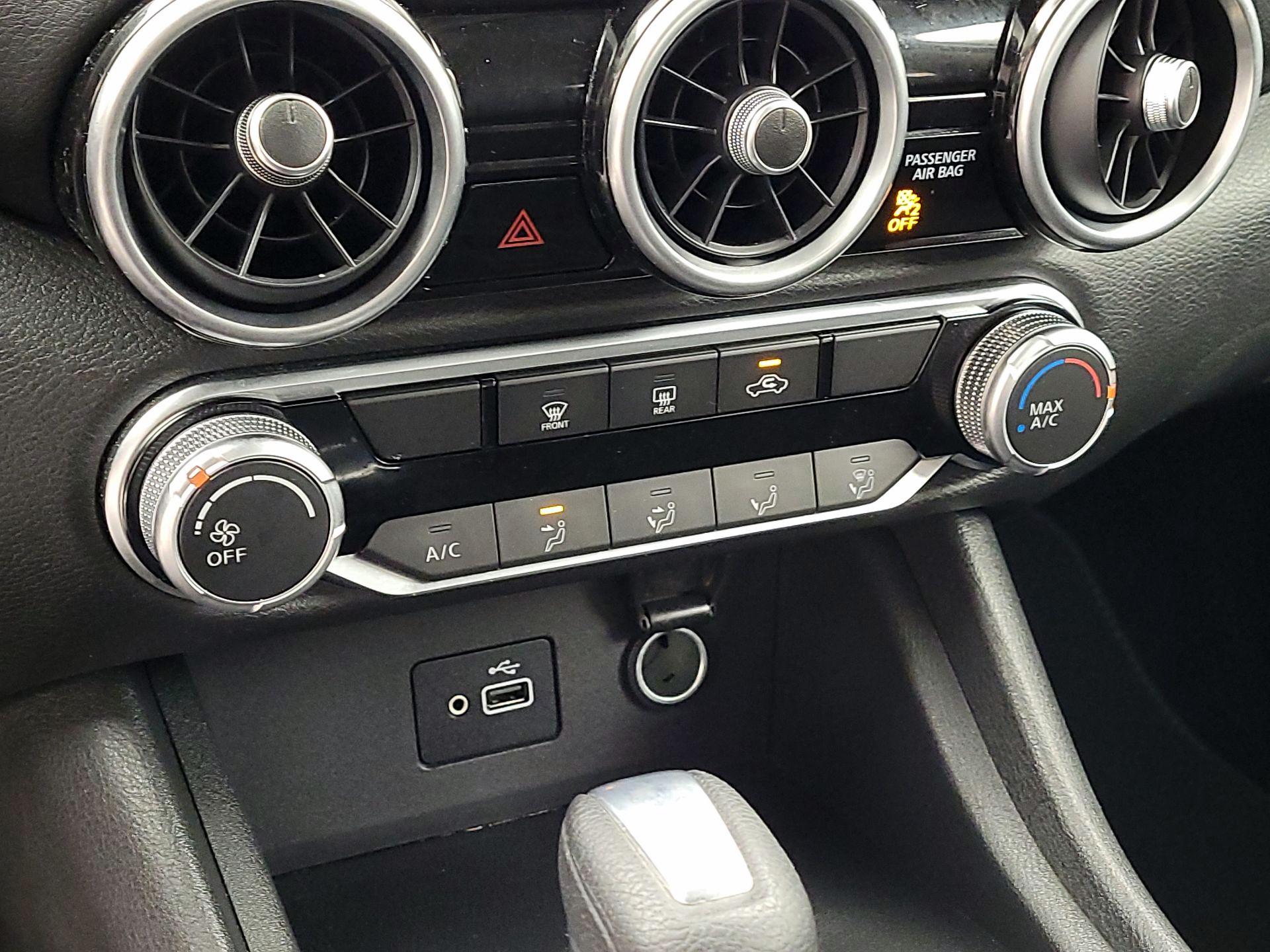 Thumbnail: 2022 Nissan Sentra - 16