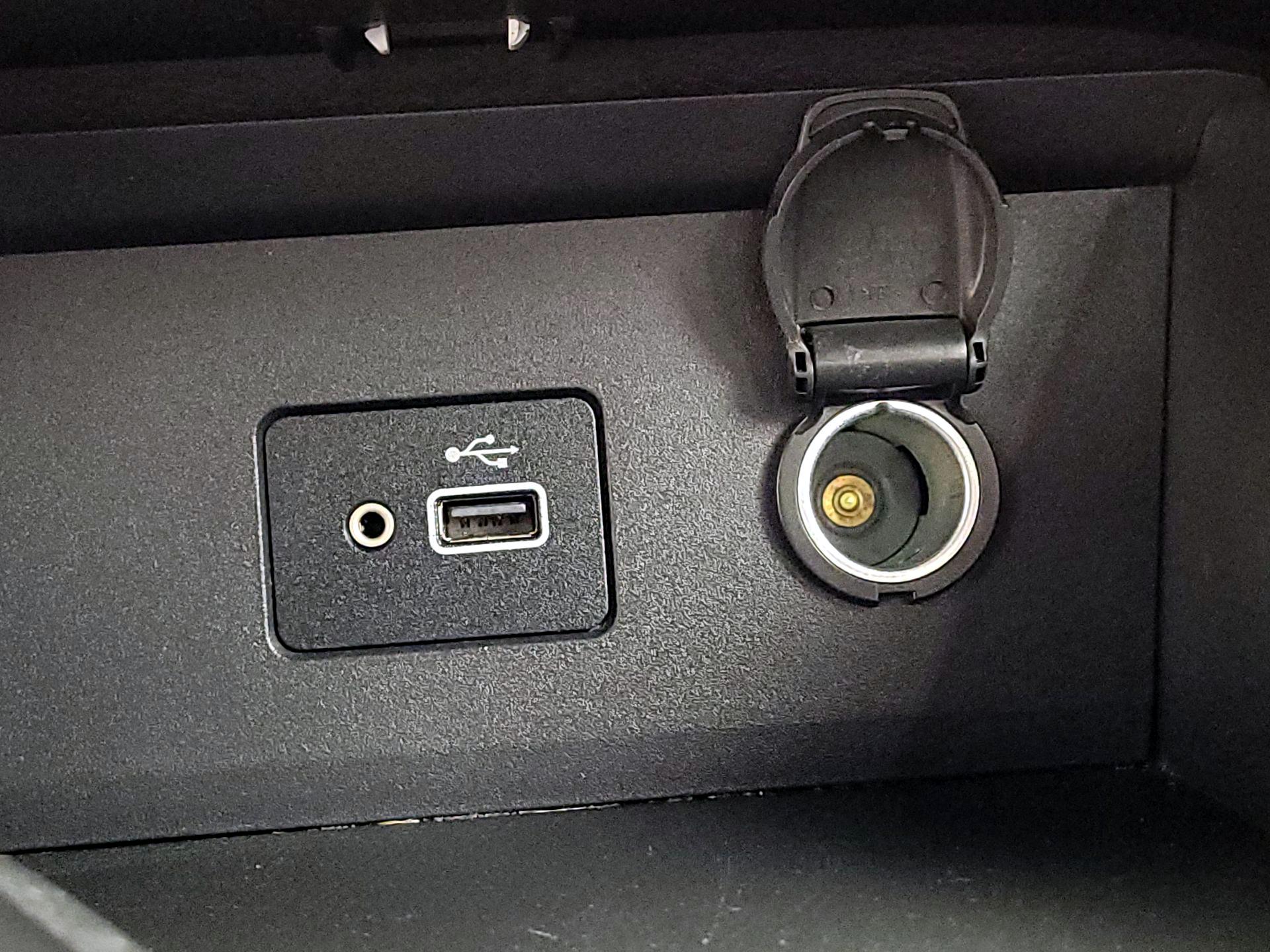 Thumbnail: 2022 Nissan Sentra - 18