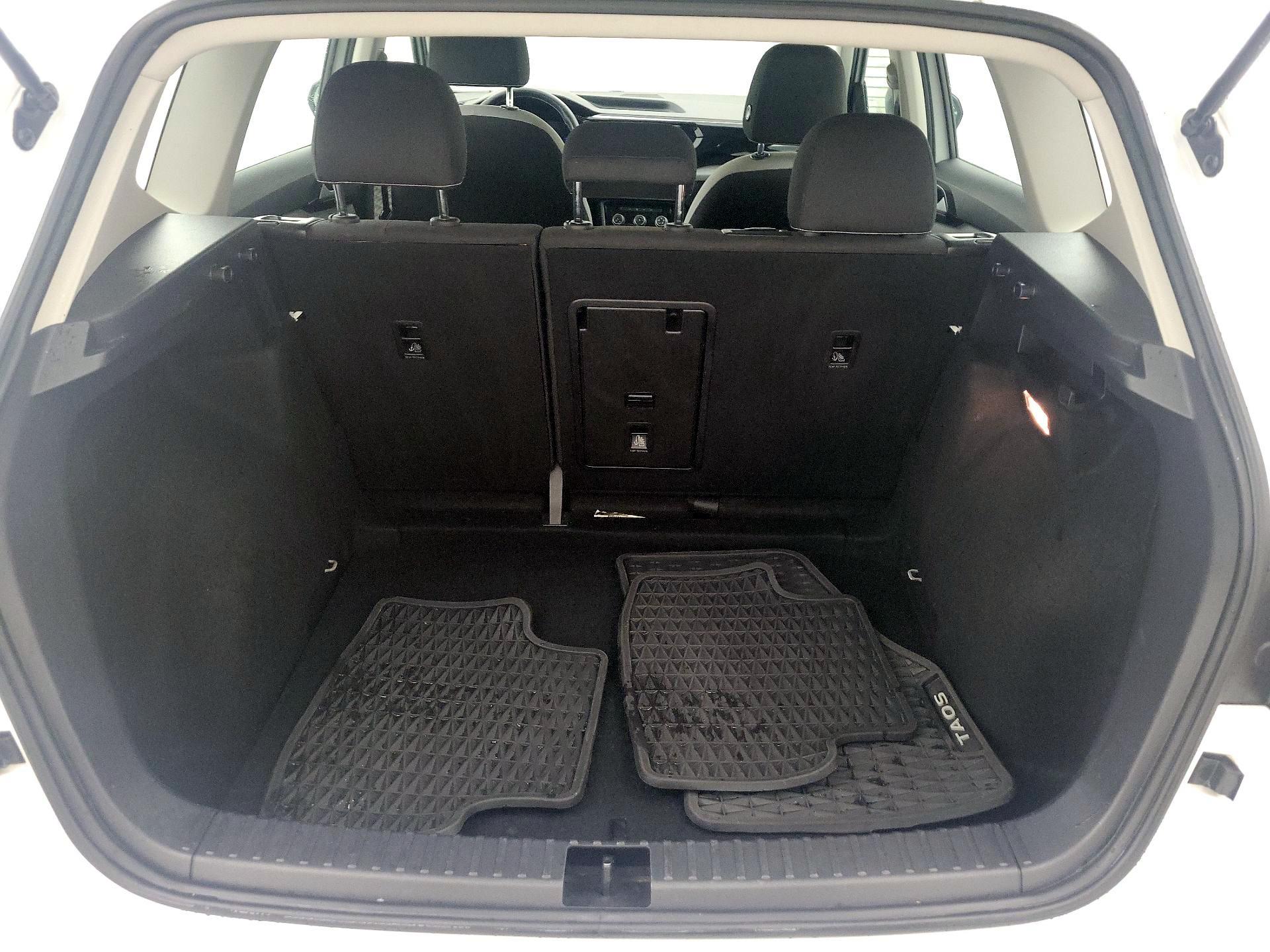 Thumbnail: 2023 Volkswagen Tiguan - 20