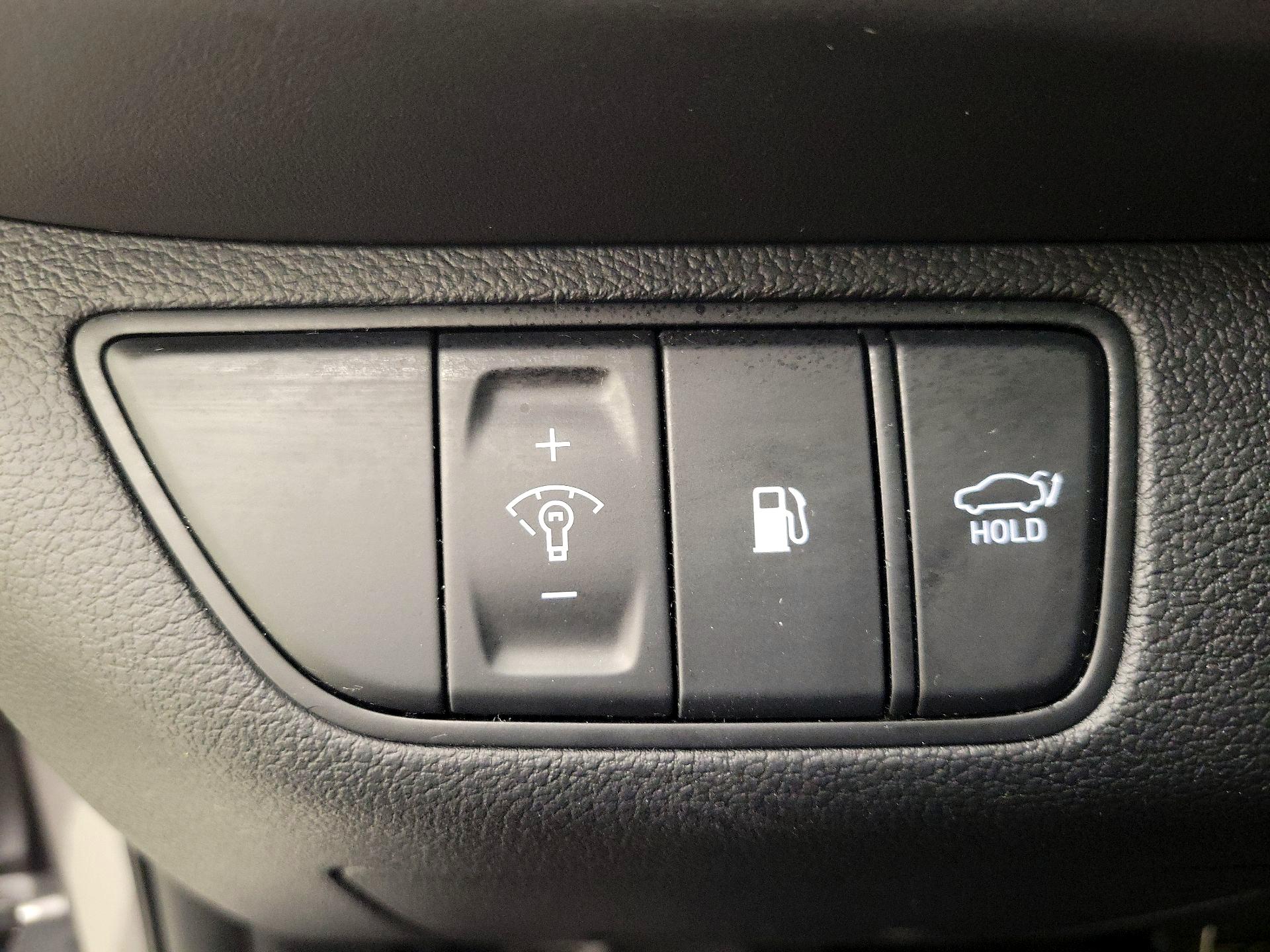 Thumbnail: 2023 Genesis G70 - 13