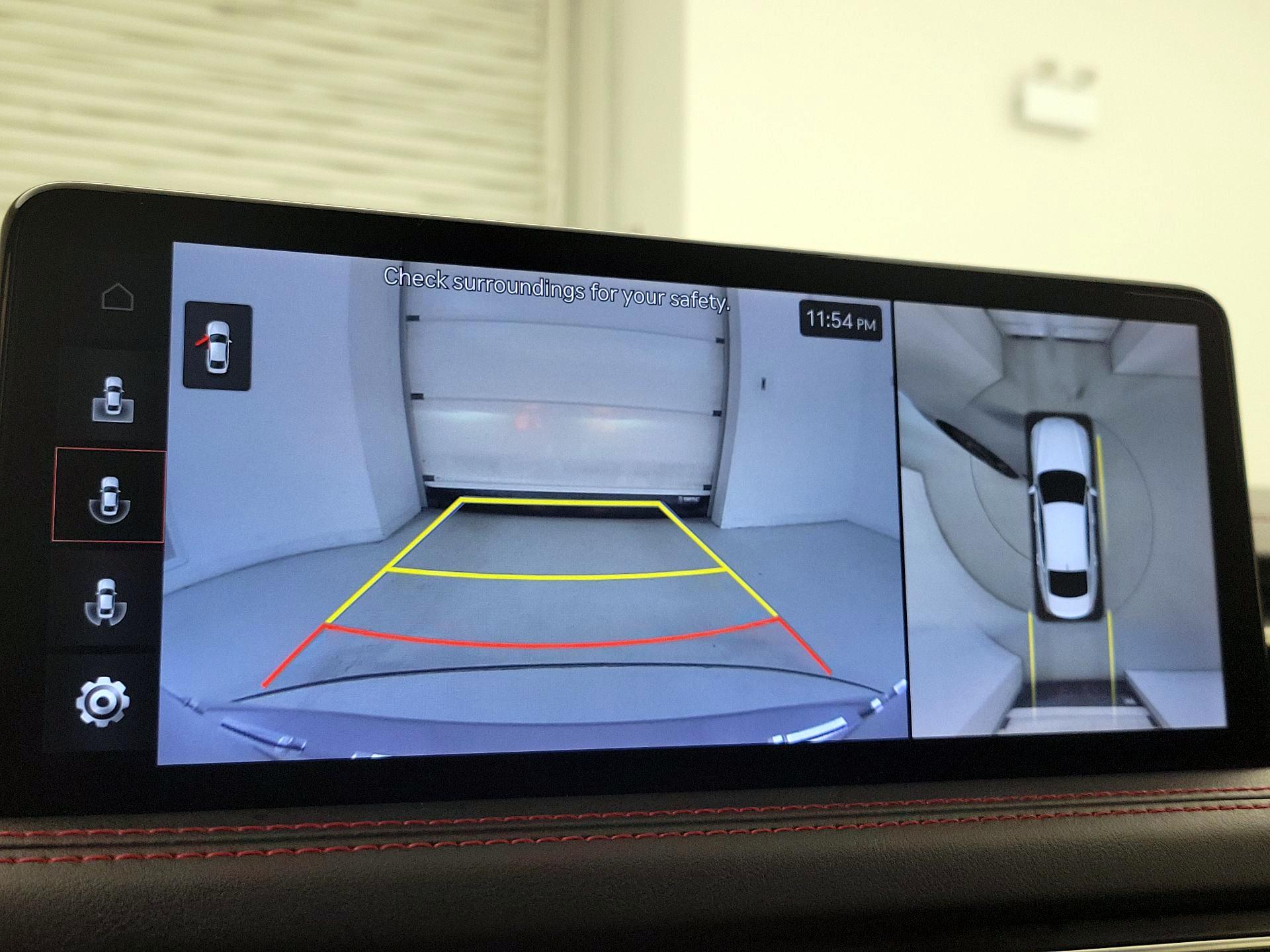 Thumbnail: 2023 Genesis G70 - 15