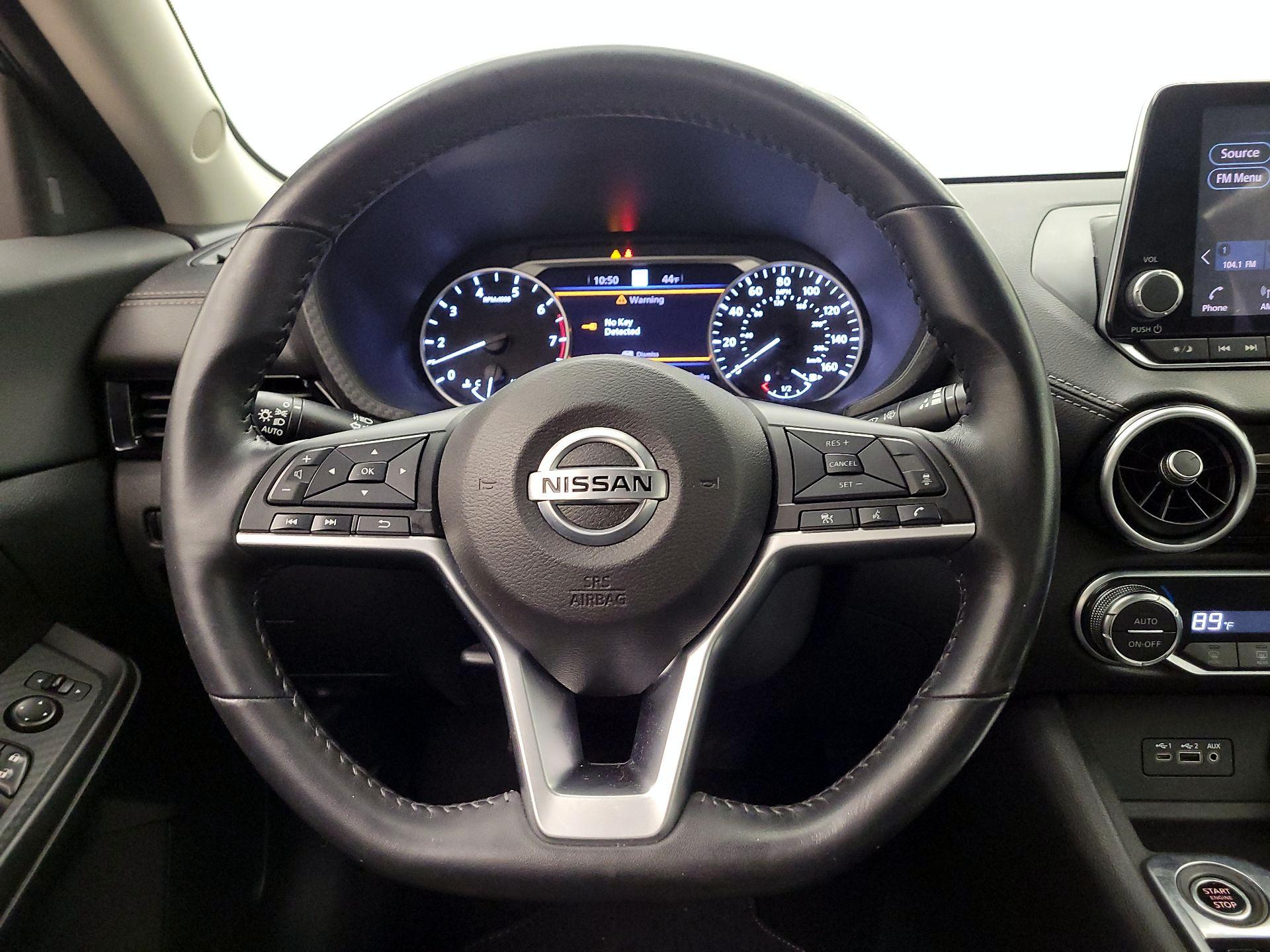 Thumbnail: 2021 Nissan Sentra - 10