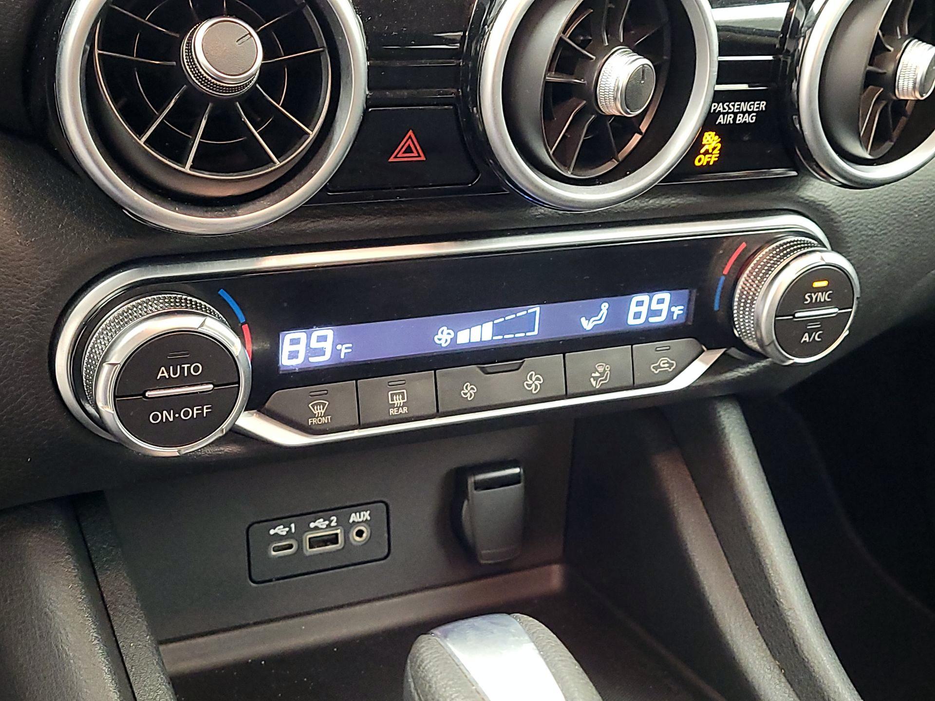 Thumbnail: 2021 Nissan Sentra - 16