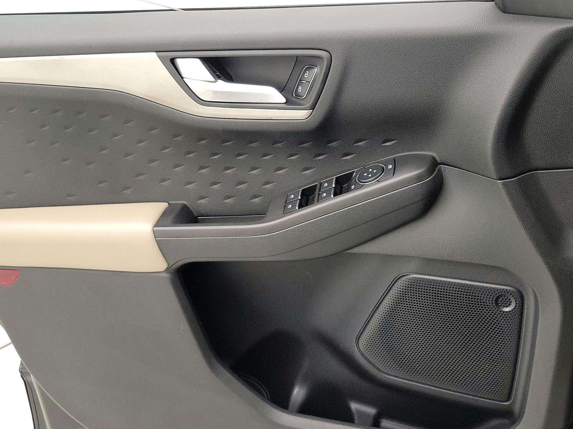 Thumbnail: 2020 Ford Escape - 12