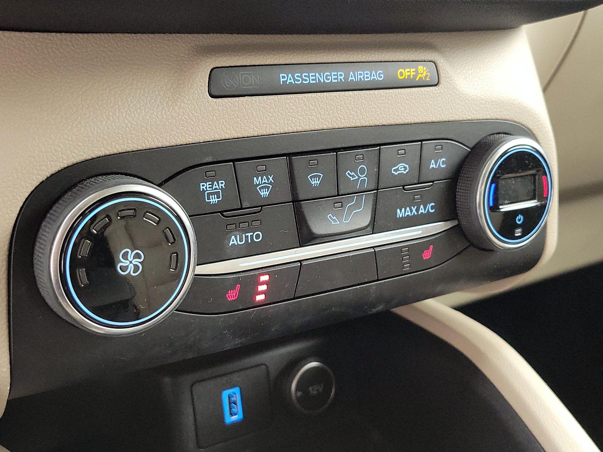 Thumbnail: 2020 Ford Escape - 17